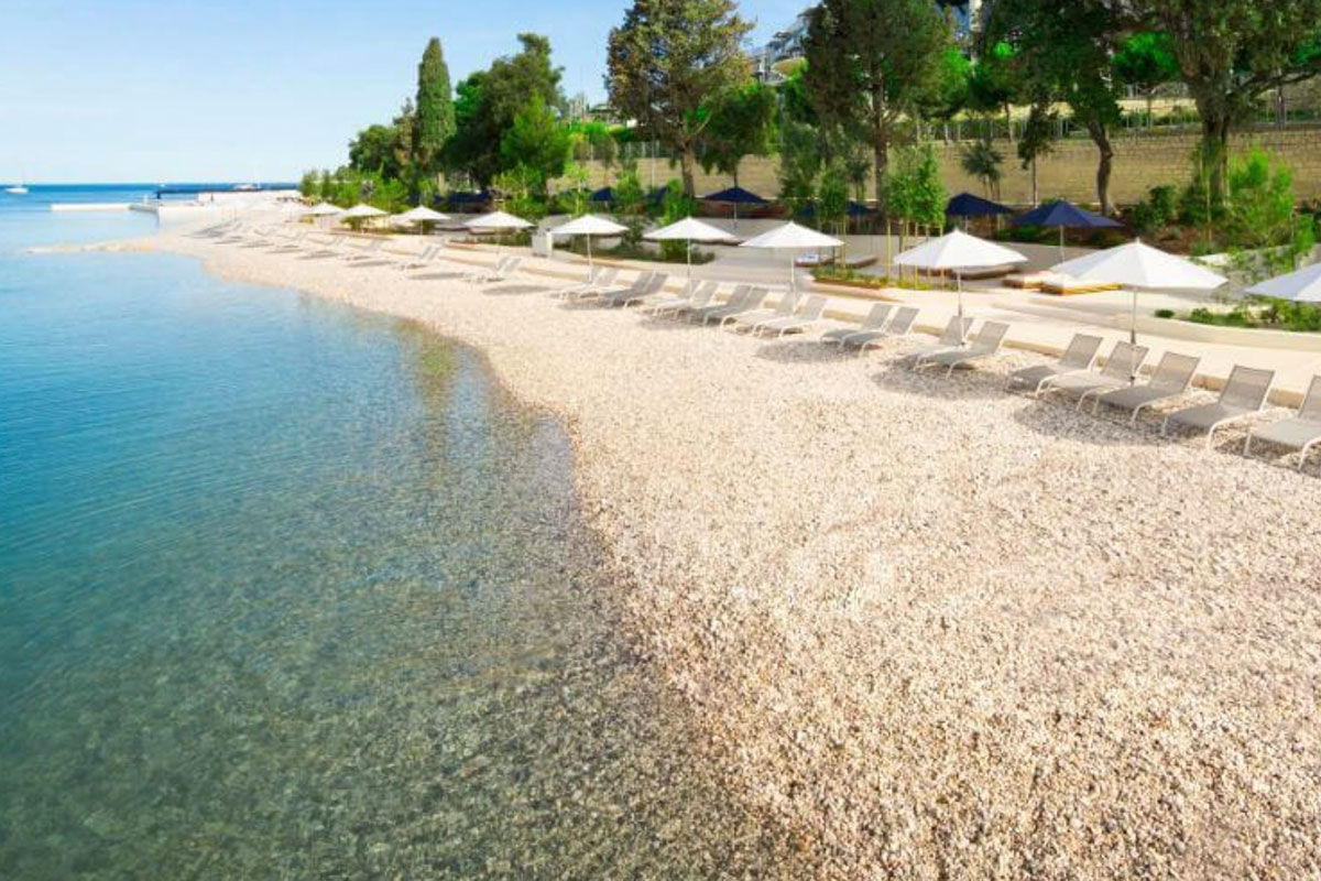 <b>Hotel Lone</b> - An architectural feat on the edge of the sea, the Hotel Lone blends modern design with a laid-back beach vibe. The rooms are contemporary with floor-to-ceiling windows; the property boasts 2 restaurants, 2 bars, a café and a nightclub; the hotel offers loaner beach umbrellas and chairs to enhance guests’ stays.