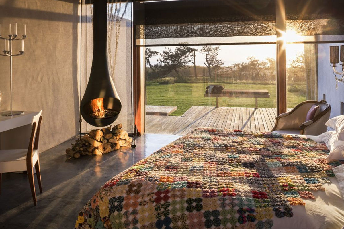 <b>Areias Do Seixo, A dos Cunhados</b> - Only a 10-minute walk to the Praia da Mexilhoeira beach, this industrial-chic hotel marries contemporary sophistication with authentic bohemian touches. Guests choose this eco-conscious beach retreat for its scenic terraces, impeccable design and infinity pool.