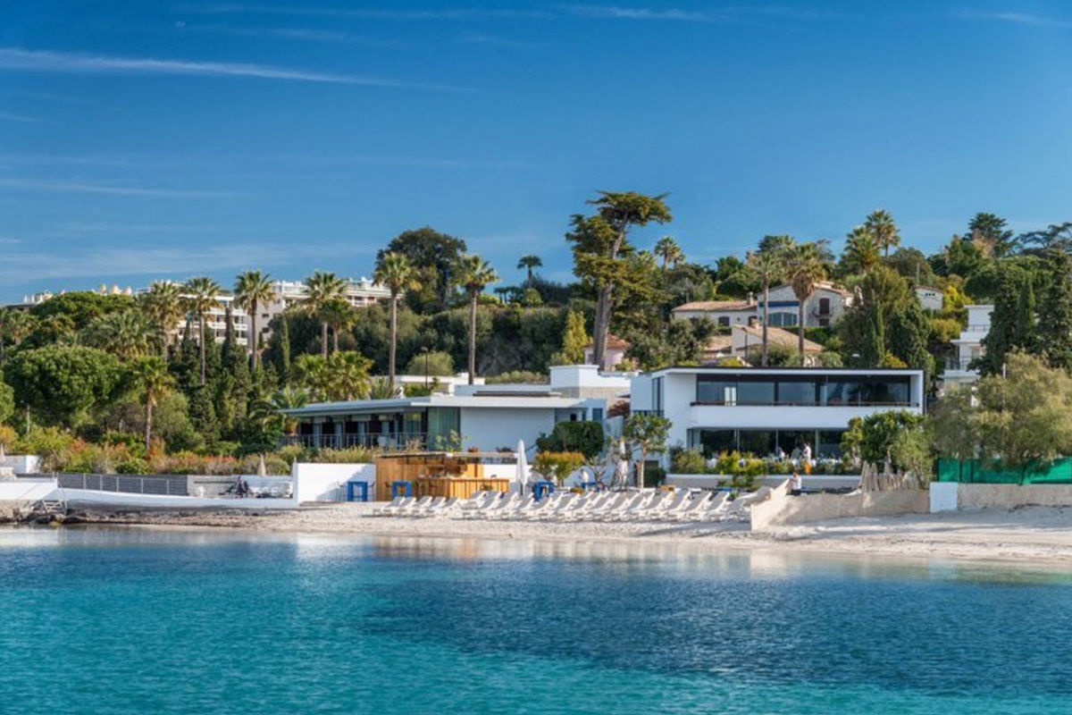 <b>Cap d'Antibes Beach Hotel, Antibes</b> - The Mediterranean Sea takes the stage at this contemporary beach hotel. With an infinity pool, gardens, private beach and restaurant Les Pecheurs, guests can wander and relax, explore and feast.