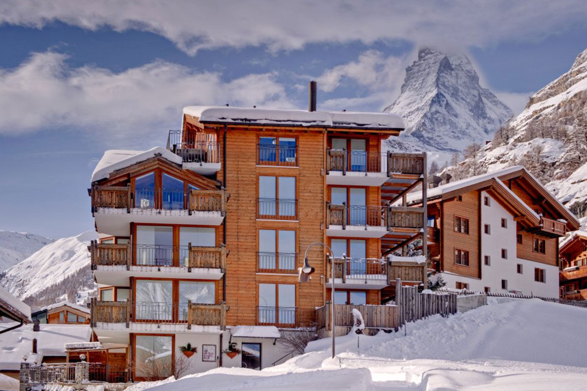 <b>Apparthotel Casa Vanessa</b> - With contemporary furnishings and wooden beams throughout, the mountainside apartments and chalets of Apparthotel Casa Vanessa are rustic-chic retreats for ski-lovers. The hillside setting is tranquil and offers guests a relaxing mountain getaway.