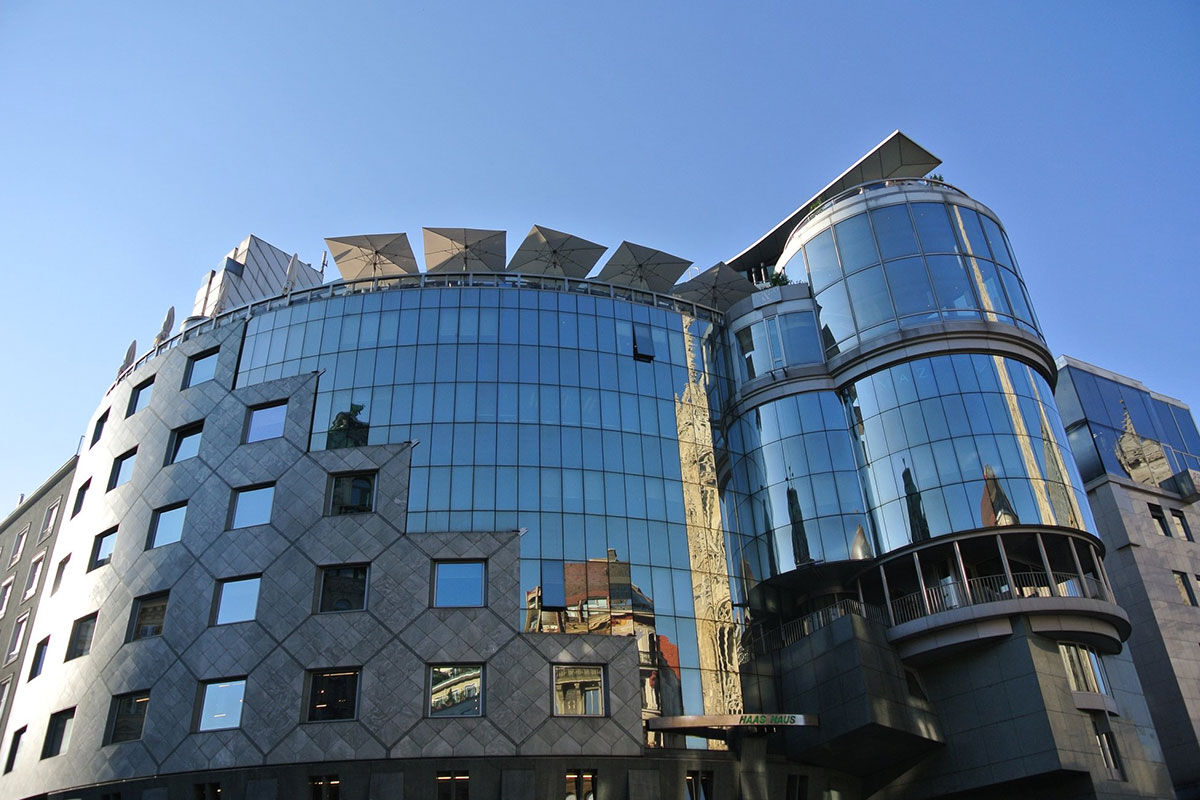 <b>DO & CO Hotel</b> - Occupying the upper floors of the postmodern landmark building the Haas Haus, the DO & CO Hotel has some of the best views of St. Stephen’s Cathedral, especially from its rooftop terrace. Utilizing exotic hardwoods, stone and leather, this high-style hotel is showy and sleek.