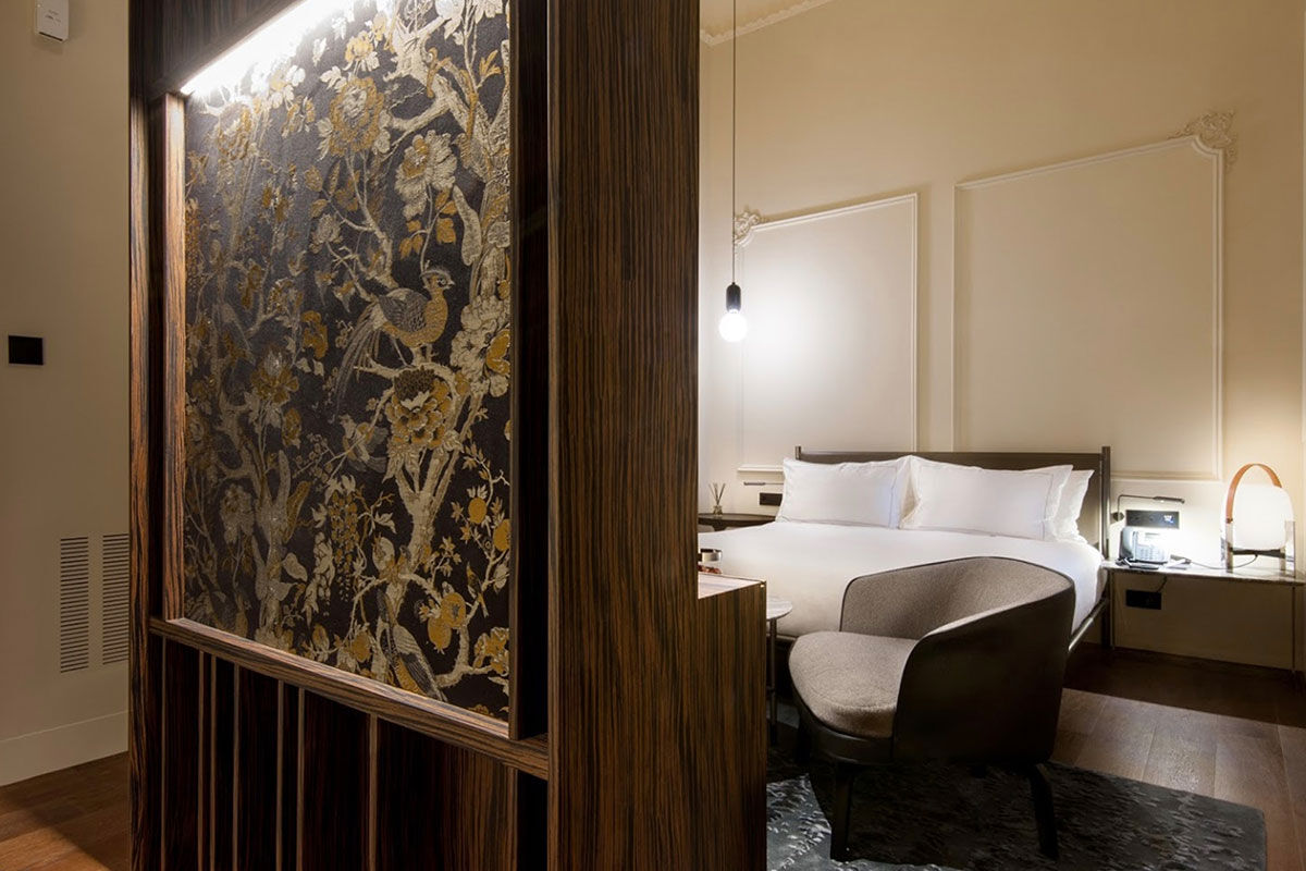 <b>Mercer Hotel Sevilla</b> - Tucked away on a narrow cobblestone street, the Mercer Hotel is set in a restored 19th century palace with polished rooms, a rooftop terrace, and plunge pool. A main draw of this boutique hotel is a grand lounge in an Andalusian courtyard featuring an original staircase; the chic cocktail bar and haute restaurant are added bonuses.