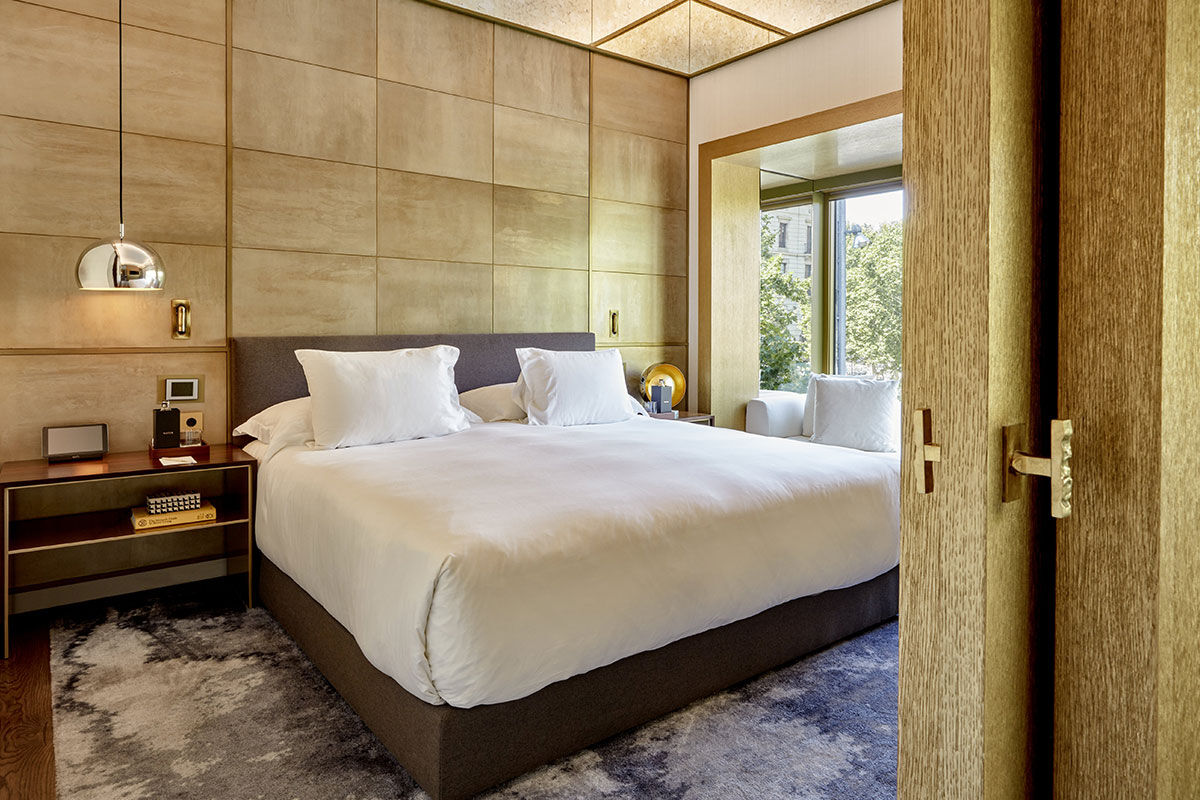 <b>Almanac Barcelona</b> - Located on a tree-lined street and close to high end shopping and restaurants, this sleek hotel has art-deco vibes with swanky touches. The rooftop terrace has a pool and sundeck, and the luxe restaurant offers Mediterranean cuisine.