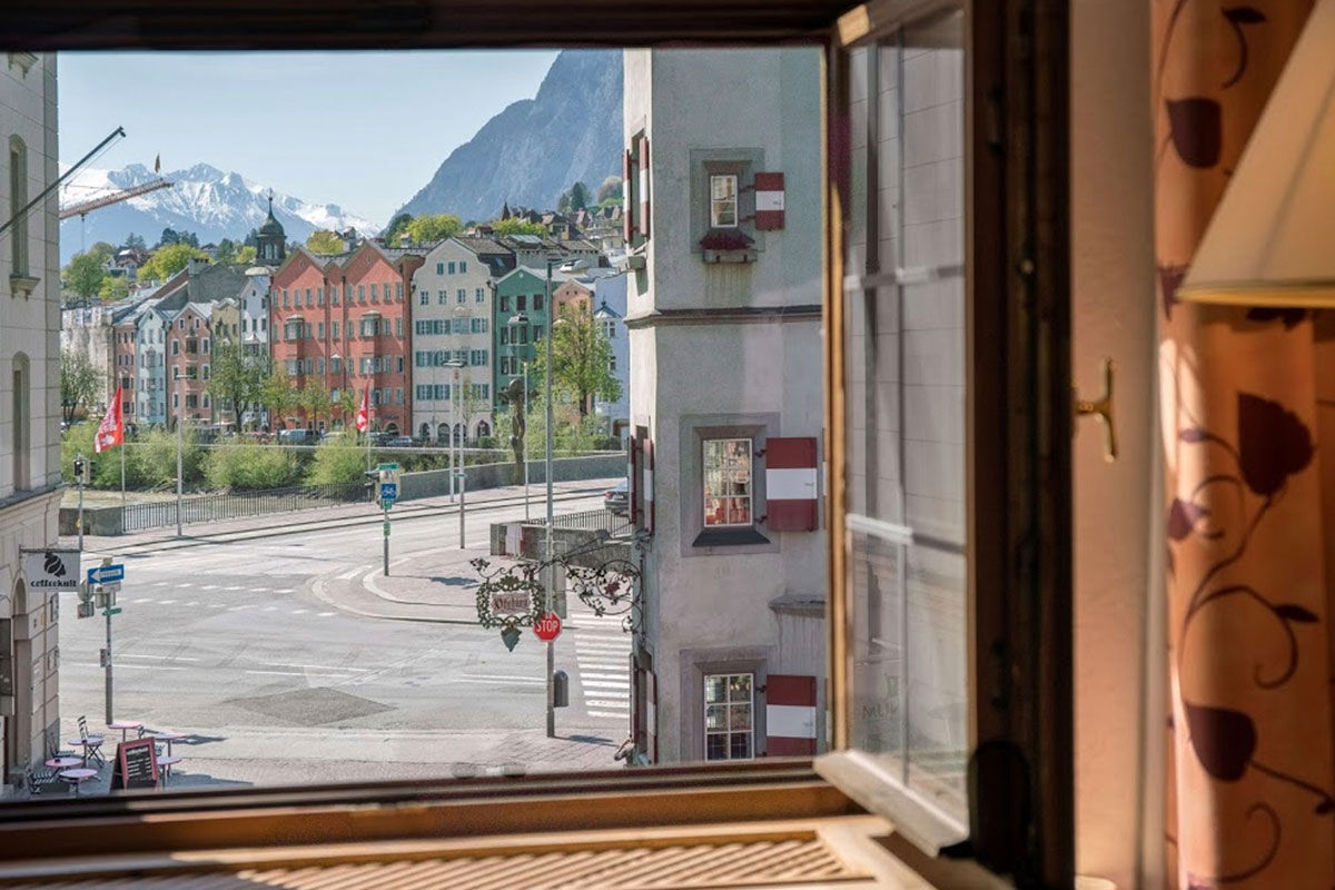 <b>Best Western Plus Hotel Goldener Adler</b> - With only a minute’s walk to the Goldenes Dachl Museum and a 3-minute walk to the Hofburg Palace, this 14th century hotel is charming and polished. The dining room features vaulted ceilings, the bar has original exposed brick, and the cuisine is focused on Tyrol and Austrian specialties.