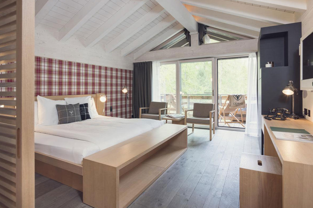 <b>CERVO Mountain Boutique Resort</b> - Housed in 6 alpine chalets with Matterhorn views, this ski-in/ski-out hotel offers streamlined rooms, upscale as well as casual dining options, a cozy bar and quick access to the slopes. This timber-framed sanctuary rests above Zermatt and is an ideal retreat for a perfect skiing holiday.