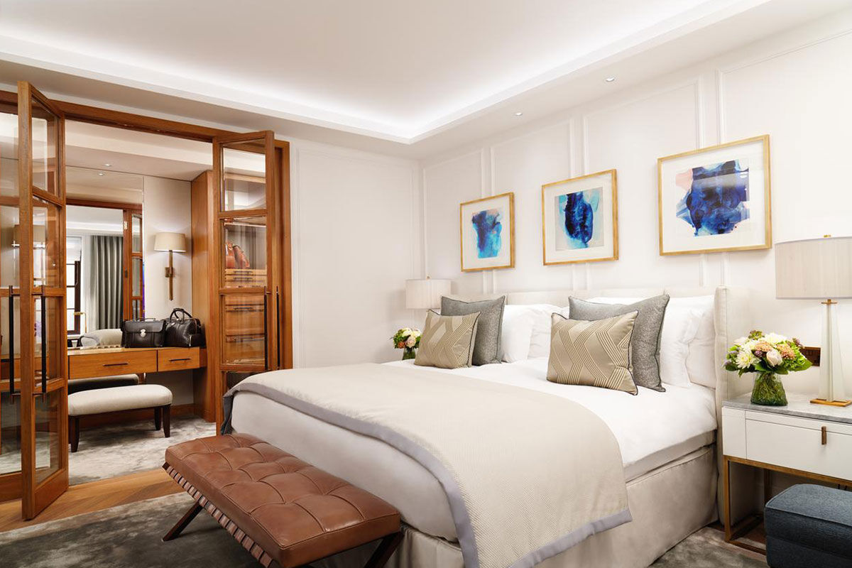 <b>Corinthia Hotel London</b> - With incredible views of the London Eye and city skyline, the Corinthia Hotel London is positioned right in the heart of the city within walking distance of the West End, River Thames and Trafalgar Square. With 2 restaurants, 2 bars, a 17-room spa, pool and roof terrace with a life-sized chess set, guests’ stays are full of activity!