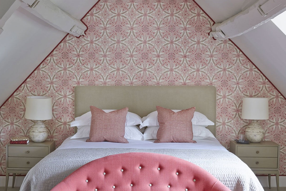 <b>Dormy House, Broadway</b> - Housed in a former 17th century farmhouse, this boutique hotel is charming, quaint and makes guests feel at home in the country. Perched high above the village of Broadway, the Dormy House offers beautiful views of the Cotswolds and cozy inside nooks to retreat to.