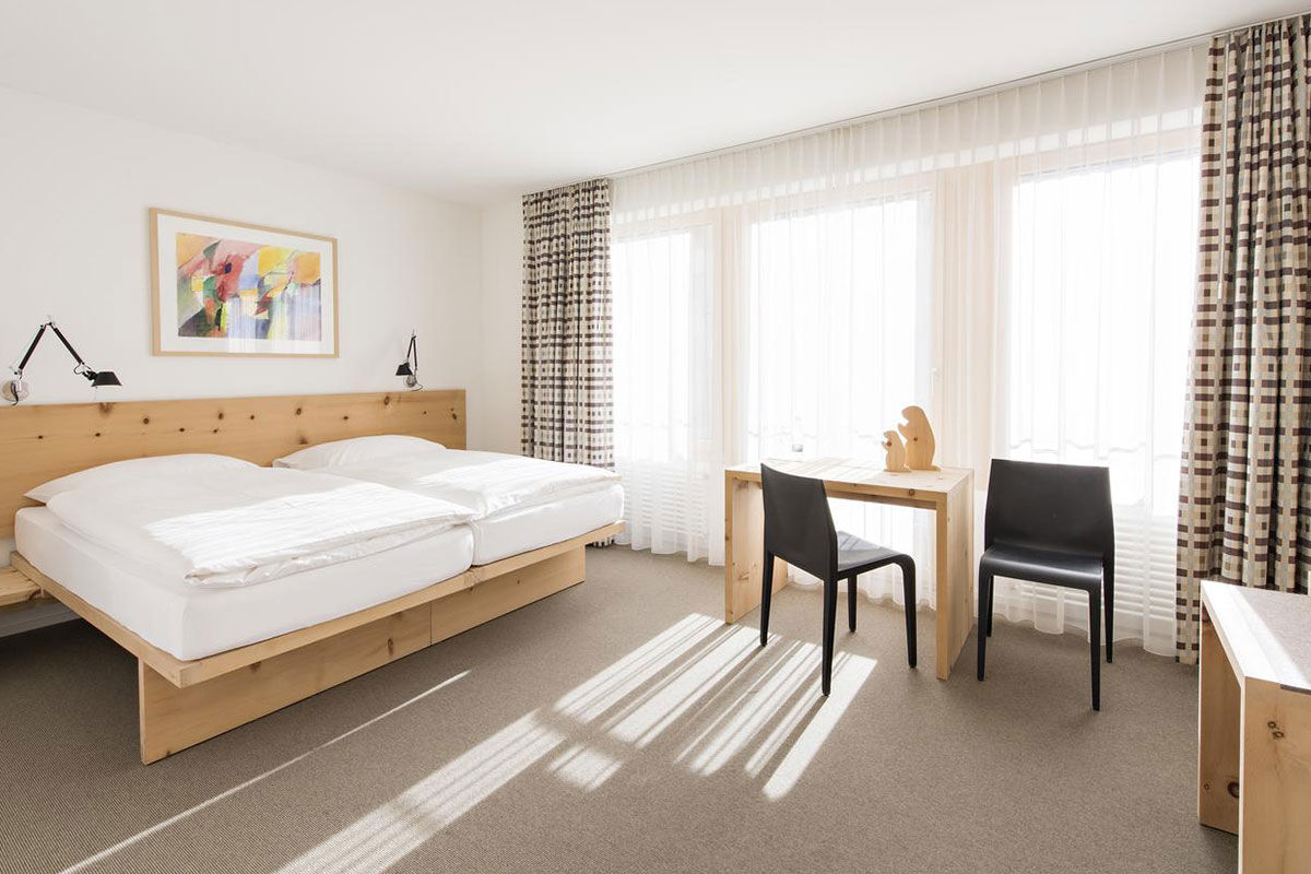 <b>Hotel Hauser</b> - Family-run since 1955, the Hotel Hauser is famous for its fine homemade confectionary and desserts. In the heart of St. Moritz, this blush-colored boutique hotel offers mountain views, contemporary and minimalist rooms, as well as a friendly restaurant and terrace bar.