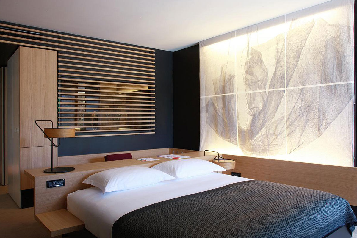 <b>Hotel Lone</b> - An architectural feat on the edge of the sea, the Hotel Lone blends modern design with a laid-back beach vibe. The rooms are contemporary with floor-to-ceiling windows; the property boasts 2 restaurants, 2 bars, a café and a nightclub; the hotel offers loaner beach umbrellas and chairs to enhance guests’ stays.