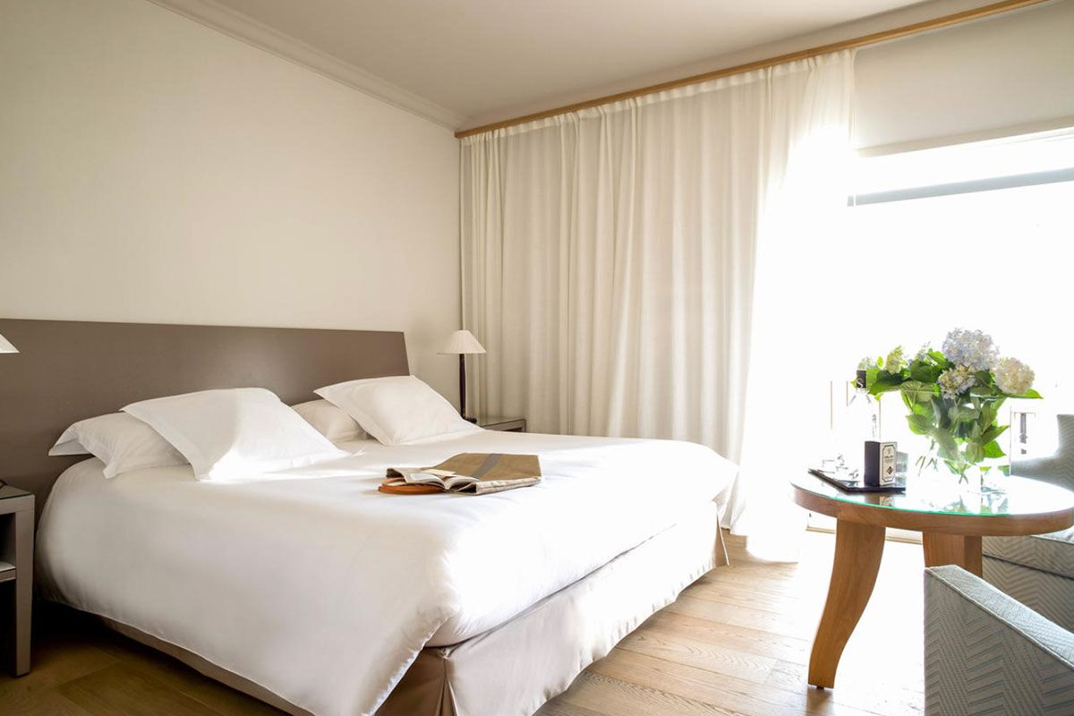 <b>La Villa Calvi, Calvi</b> - Nestled on the heights of Calvi, this elegant hotel is a retreat with a view. With five pools, two fine dining restaurants and a poolside bar, this classically modern hotel awaits its guests with open arms.