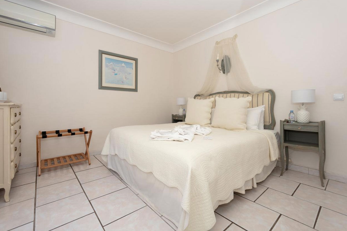 <b>Le Pavillon de Pampelonne, Ramatuelle</b> - Le Pavillon de Pampelonne is a traditional styled Provencal villa just outside of Saint Tropez. It’s an upscale boutique hotel set in a secluded private park and features a pool with loungers, verdant courtyard and conservatory.