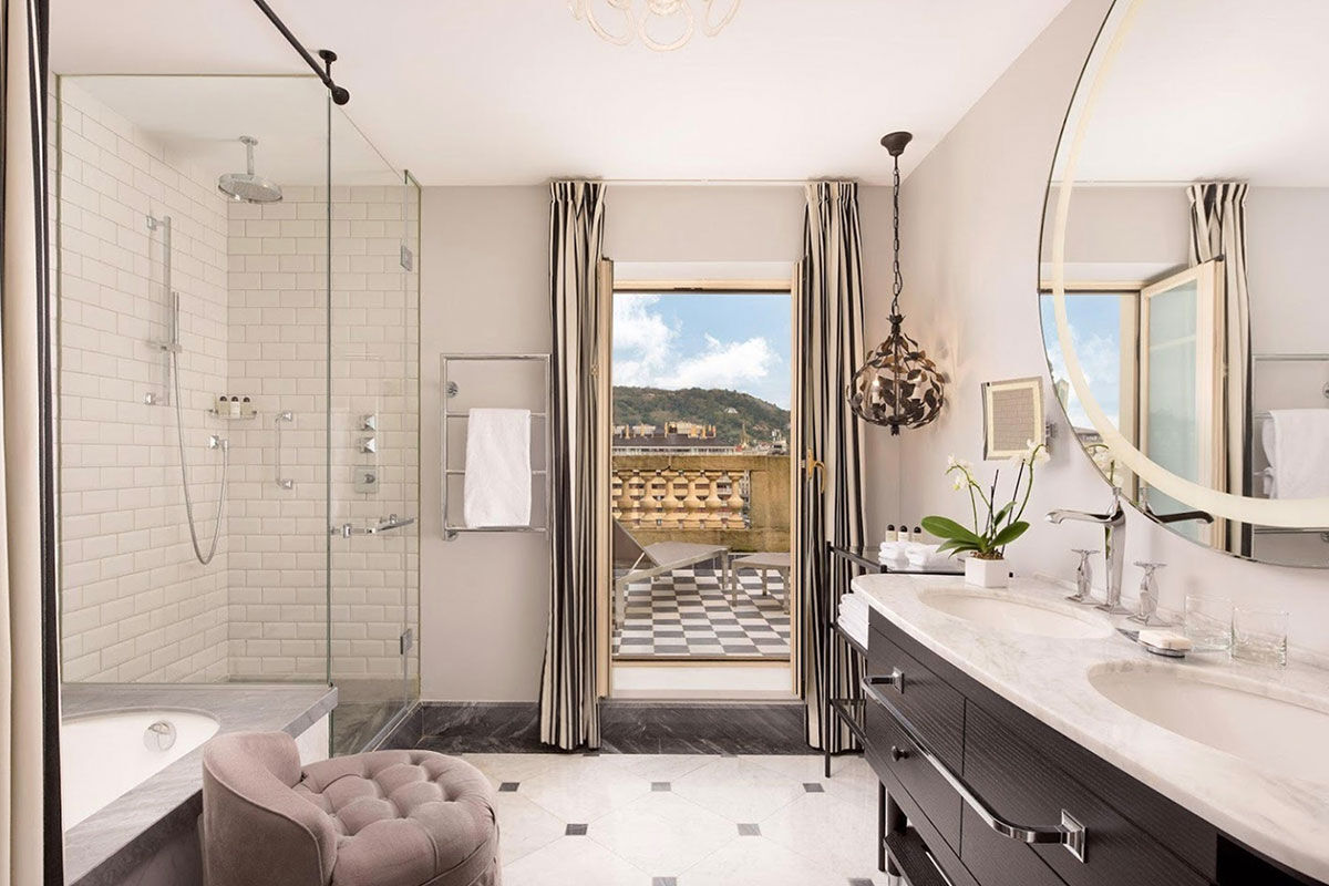 <b>Maria Cristina Hotel, Donostia</b> - In the heart of Donostia, this grande belle epoque hotel dates back to 1912 and overlooks the Urumea River. The rooms have a refined taste, the chic restaurant has Asian inspired cuisine and the shades of blue bar is moody and luxe.