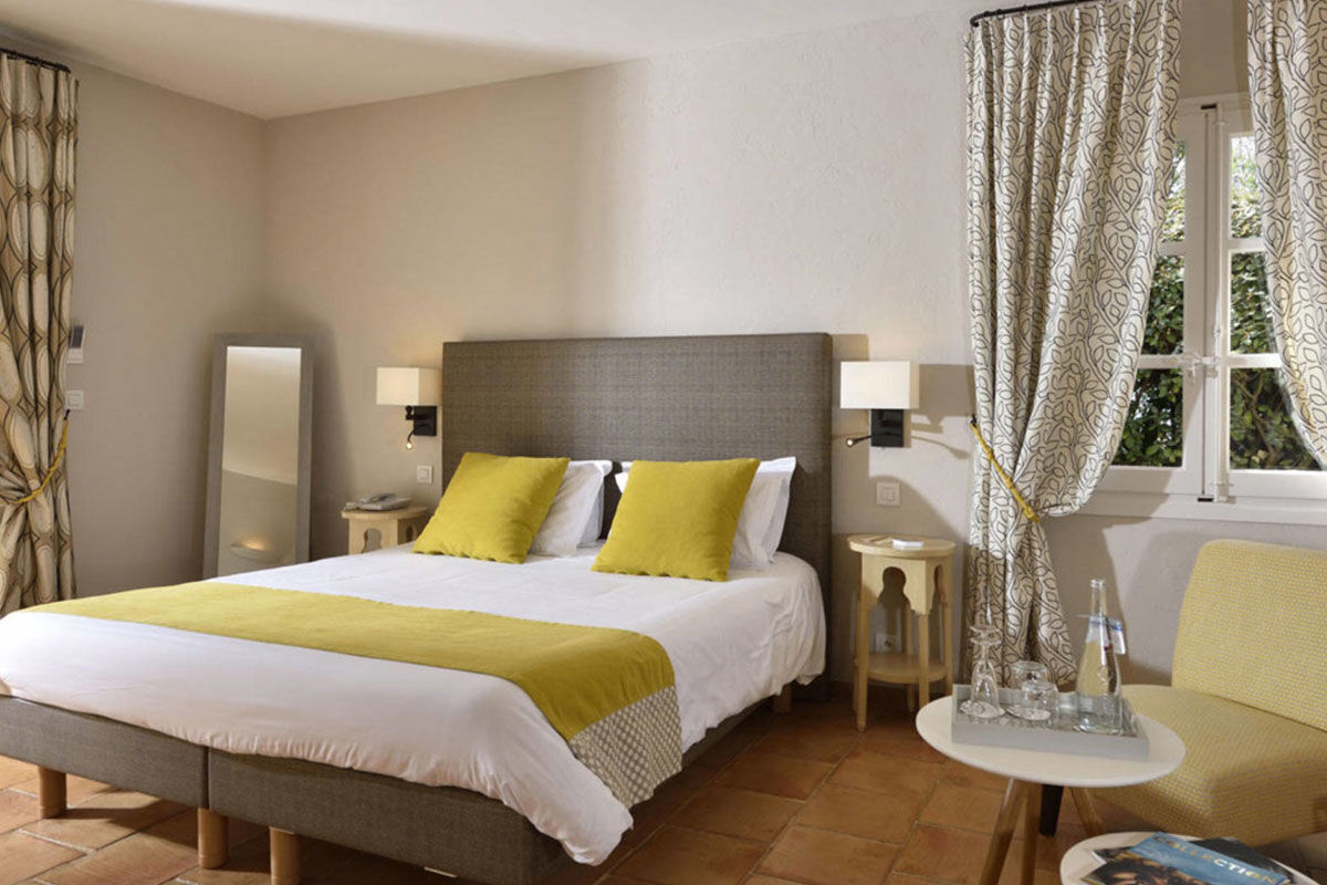 <b>Mas de l’Oulivie, Les Baux de Provence</b> - Nestled on the hillside in the heart of the Alpilles Natural Regional Park, the Mas de l’Oulivie welcomes guests with Mediterranean gardens, stylish pool set within an olive grove and a restaurant with a terrace.