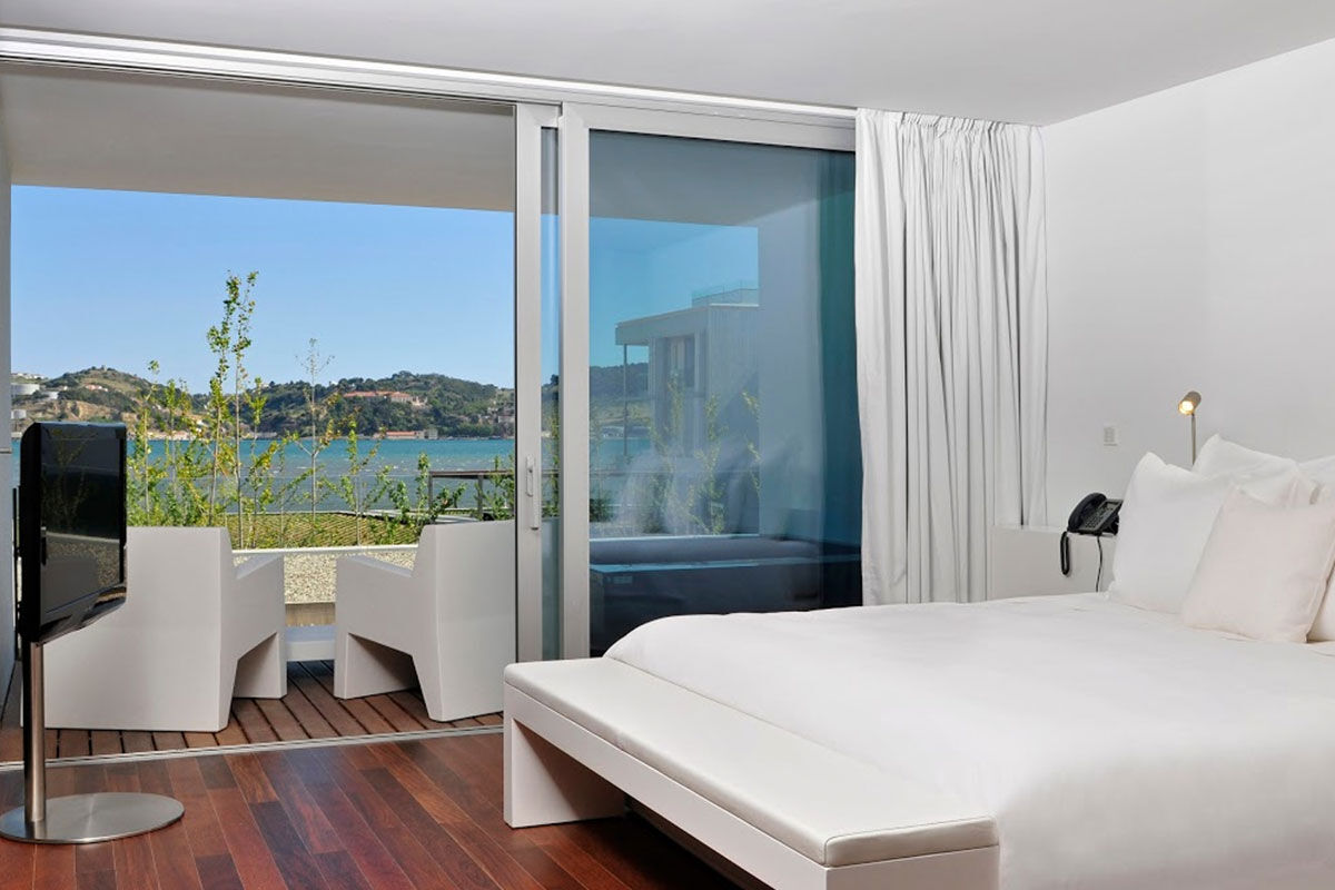 <b>Altis Belém Hotel & Spa</b> - Only an 8-minute walk from the landmark Belem Tower and set along the Tagus River, the Altis Belem Hotel is a contemporary oasis. With a renowned spa including saunas and two pools, as well as an acclaimed restaurant, trendy bar, hip café and sleek rooms, this chic hotel is one for the books.