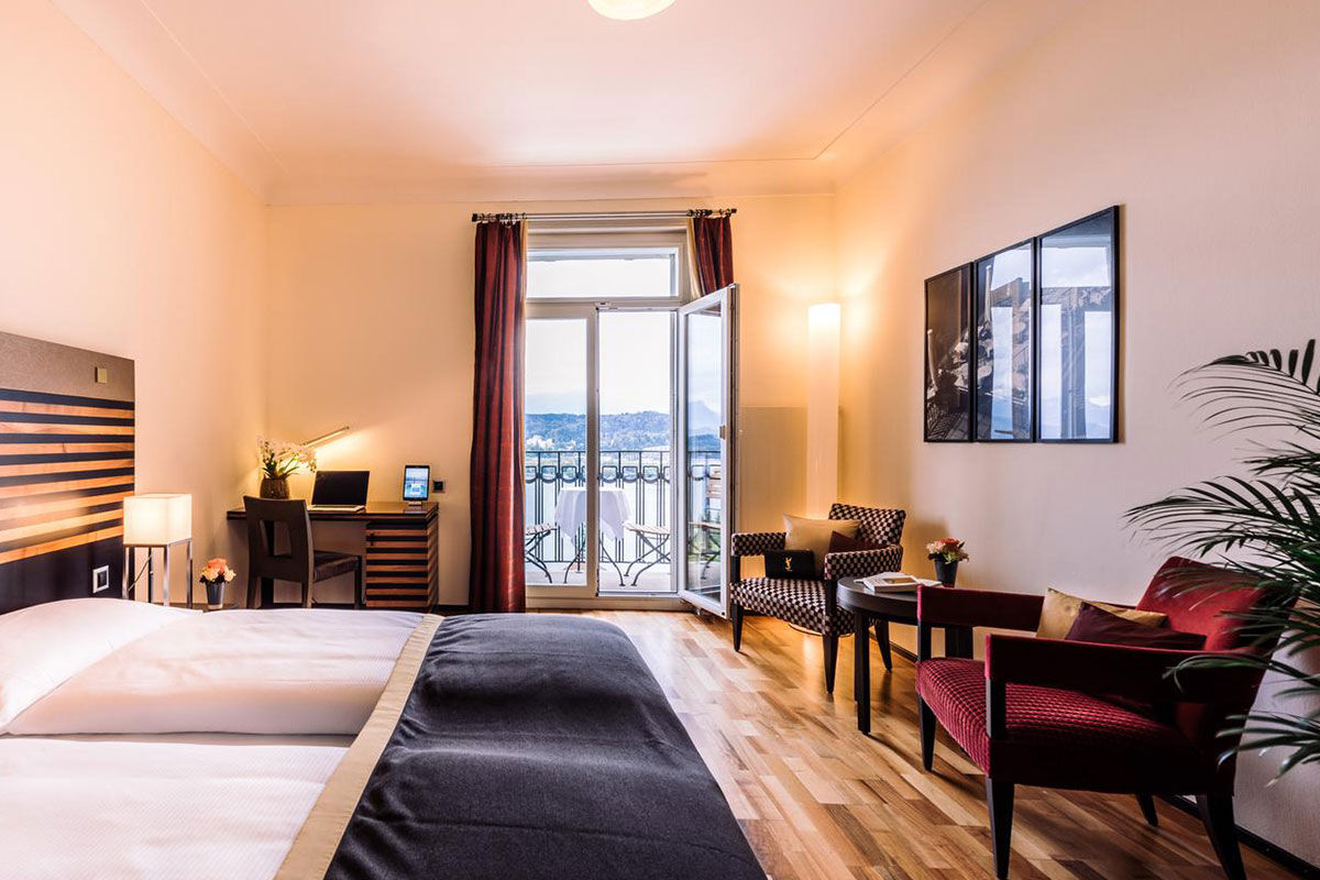 <b>Art Deco Montana</b> - Towering high above Lake Lucerne, the Art Deco Montana is in a panoramic location that is especially evident from its rooftop terrace and heated conservatory. The Mediterranean restaurant is lavish, the bar is stylish, and the lounge is warm and sleek.