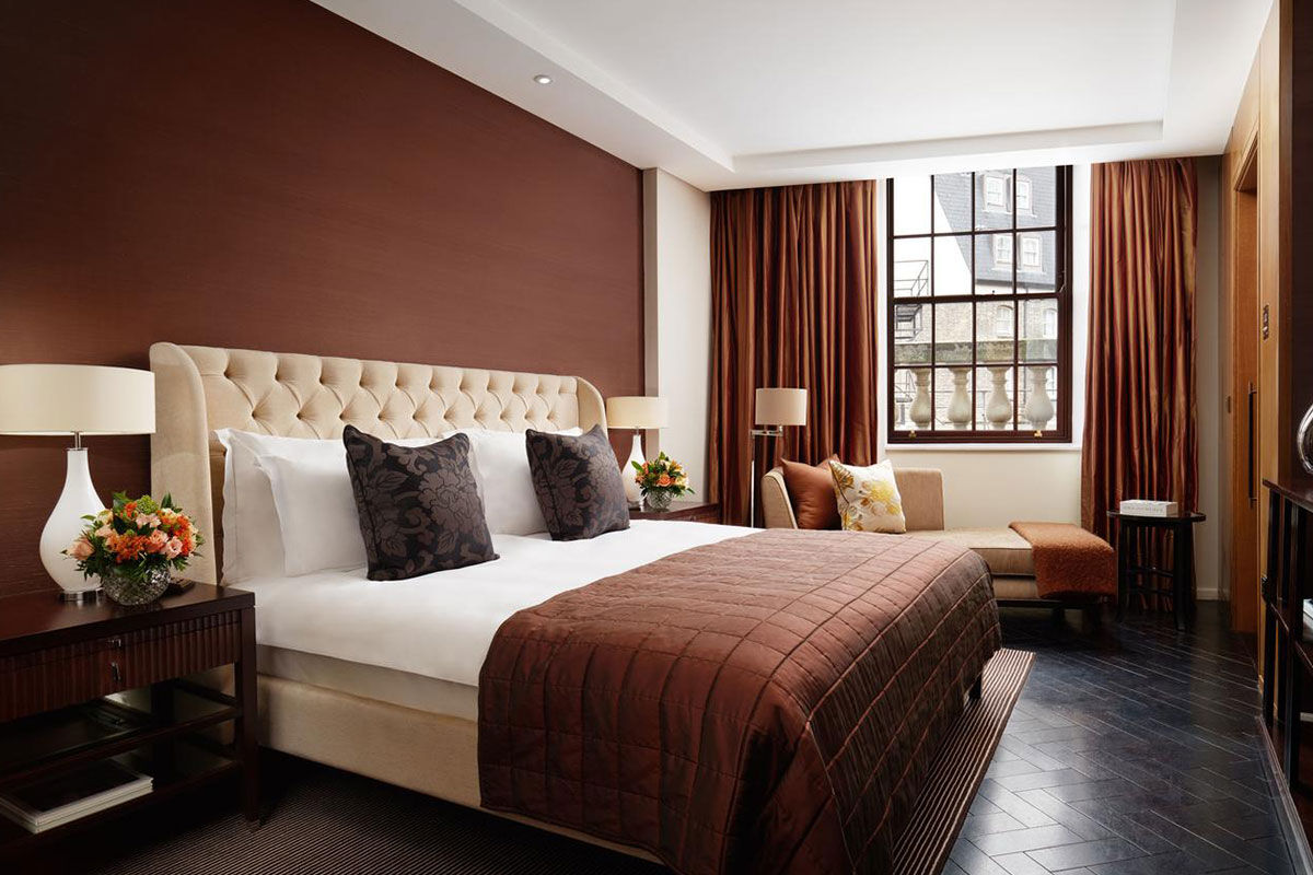 <b>Corinthia Hotel London</b> - With incredible views of the London Eye and city skyline, the Corinthia Hotel London is positioned right in the heart of the city within walking distance of the West End, River Thames and Trafalgar Square. With 2 restaurants, 2 bars, a 17-room spa, pool and roof terrace with a life-sized chess set, guests’ stays are full of activity!