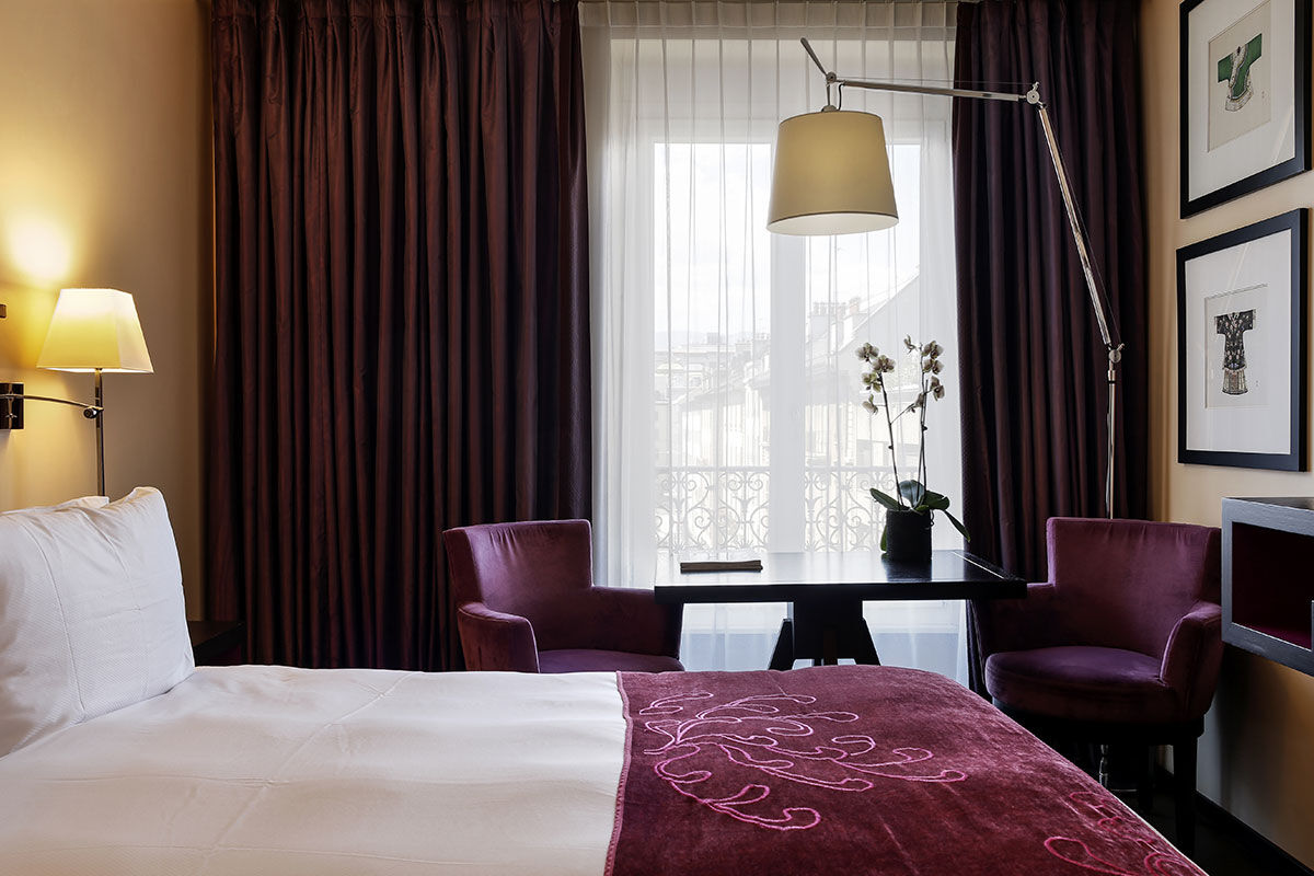 <b>Hotel EastWest</b> - Steps away from Lake Geneva and the boutiques of Rue de Rhone, the Hotel EastWest is chic, contemporary and inviting. There’s a photogenic restaurant terrace, private dining and sleek bar, as well as a library and spa with a sauna for unwinding.
