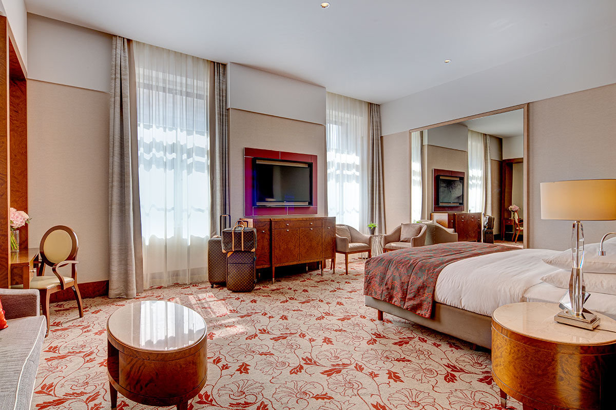 <b>Palais Hansen Kempinski</b> - Within an 1873 building, this lavish hotel has soaring ceilings in the lobby lounge, a sleek bar with black leather seating, and an indoor pool with trendy technicolor lighting. The décor is a mix between modern and traditional Viennese styles and the dining area features a vertical wall garden.