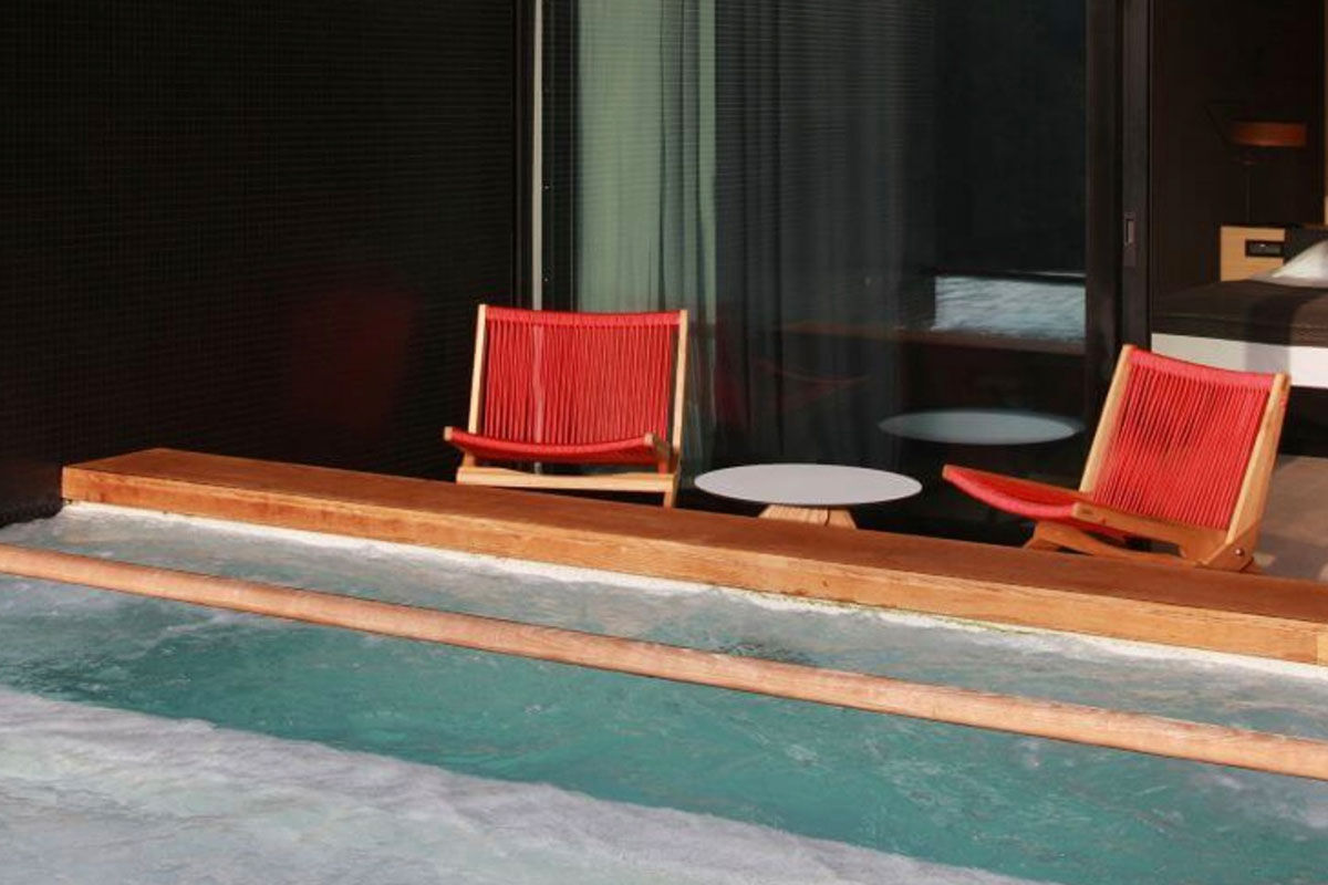 <b>Hotel Lone</b> - An architectural feat on the edge of the sea, the Hotel Lone blends modern design with a laid-back beach vibe. The rooms are contemporary with floor-to-ceiling windows; the property boasts 2 restaurants, 2 bars, a café and a nightclub; the hotel offers loaner beach umbrellas and chairs to enhance guests’ stays.