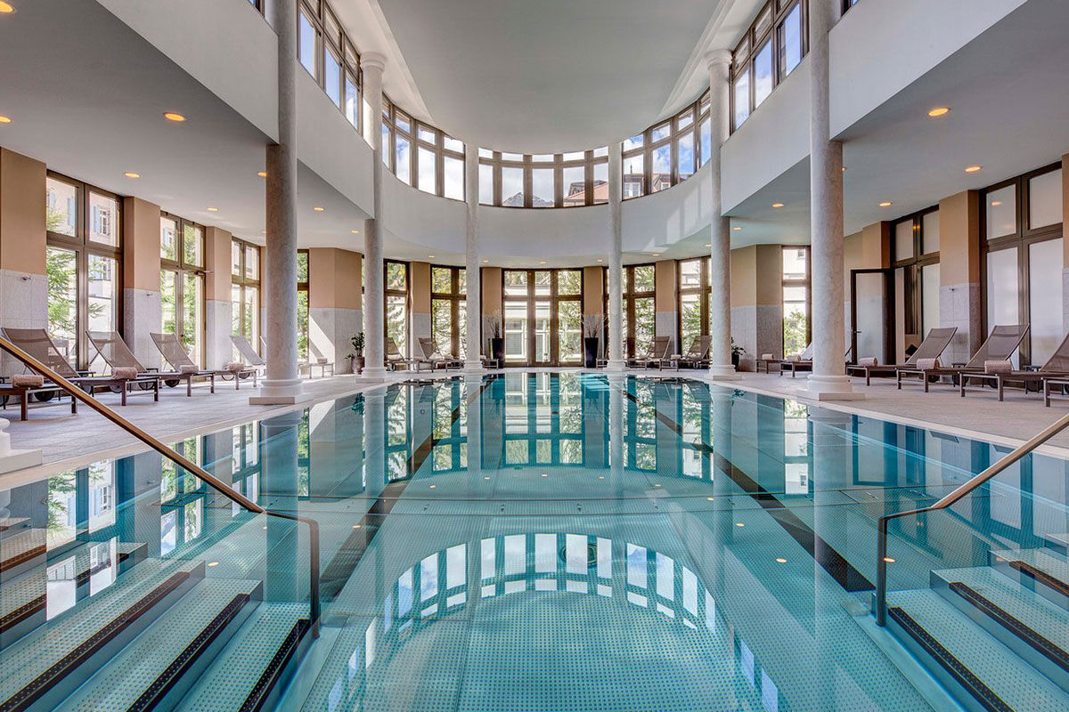 <b>Kempinski Grand Hotel des Bains</b> - The Kempinski Grand Hotel des Bains is full of rich tradition having been built in 1864 in the scenic Engadine countryside. With breathtaking views of the mountains, 4 refined restaurants to dine in, a spa with 4 saunas and polished rooms with classic-contemporary décor, this grand hotel is quintessential European luxury.