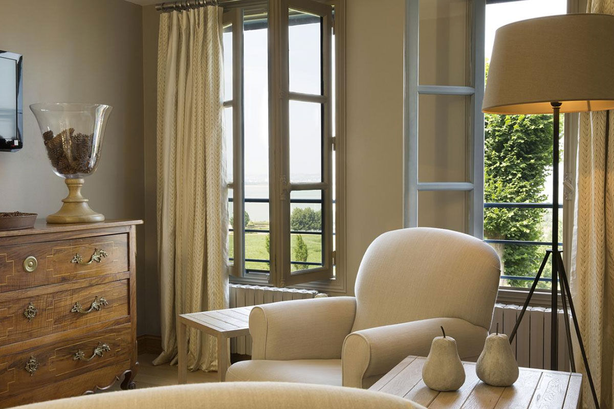 <b>Le Ferme Saint Simeon</b> - Less than a 10-minute walk to the Eugene Boudin Museum and the NaturoSpace botanical garden/butterfly sanctuary, this former Impressionist art colony is now home to a posh hotel that offers a variety of workshops. With antique furniture and a rustic bistro, cozy cocktail lounge and spa, guests mingle in comfortable luxury.