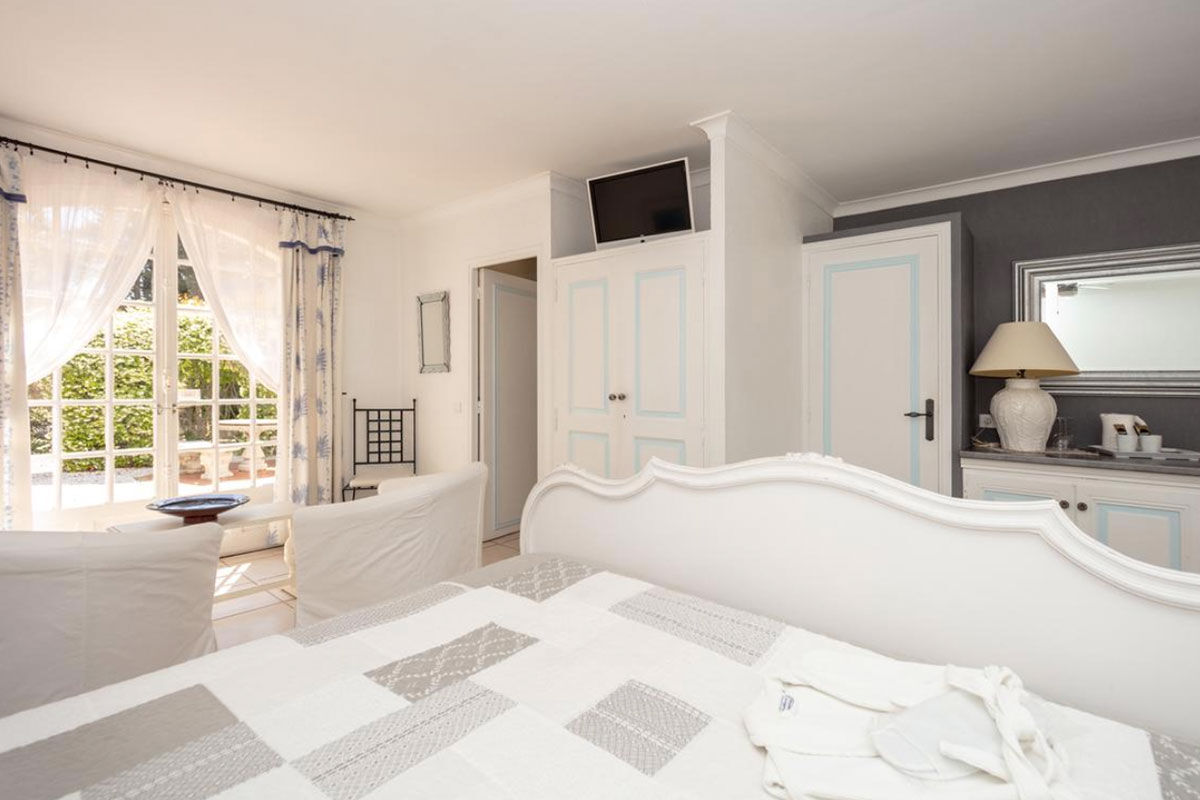 <b>Le Pavillon de Pampelonne, Ramatuelle</b> - Le Pavillon de Pampelonne is a traditional styled Provencal villa just outside of Saint Tropez. It’s an upscale boutique hotel set in a secluded private park and features a pool with loungers, verdant courtyard and conservatory.