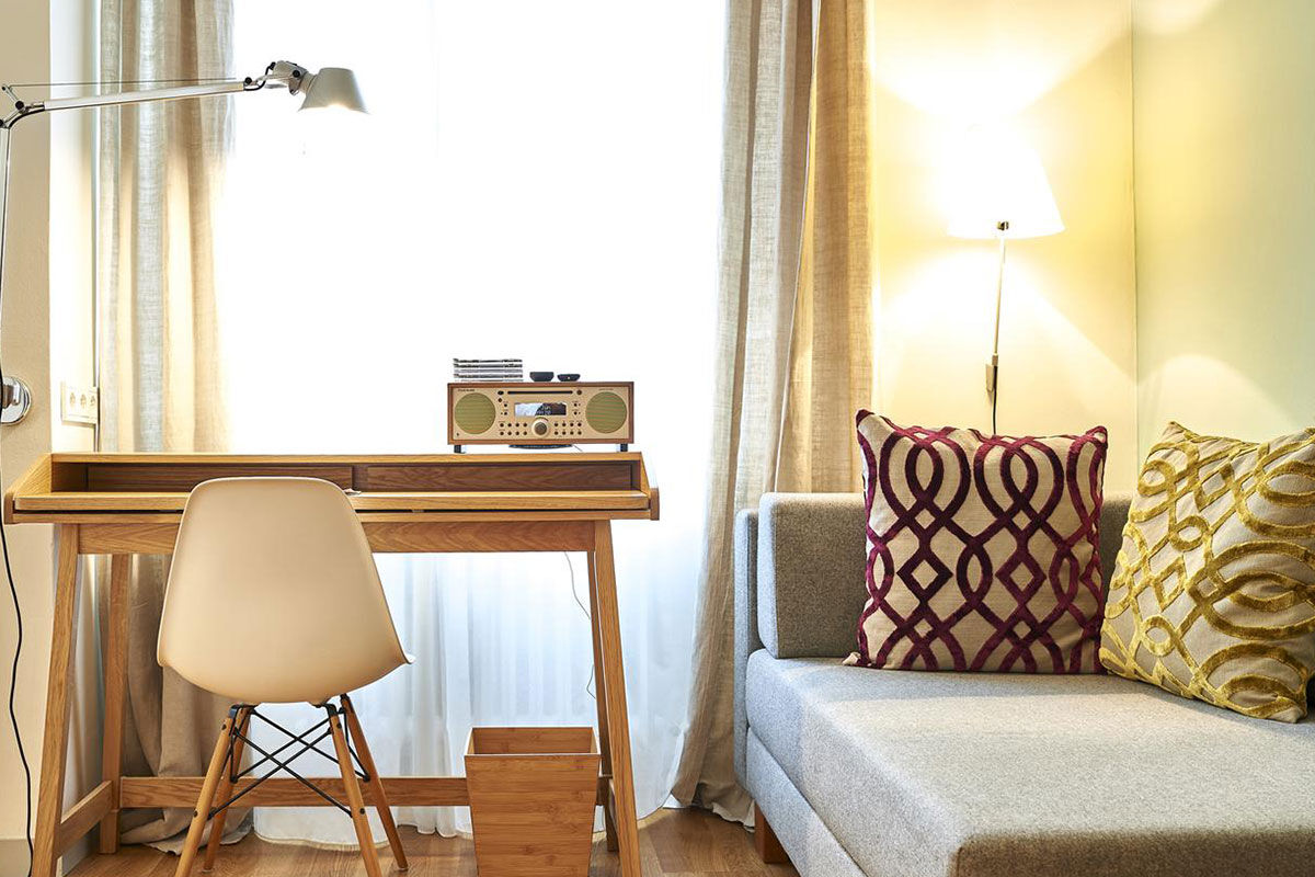 <b>Villa Auersperg</b> - Family-run for 3 generations, the Villa Auersperg is a boutique hotel housed in a 19th century villa at the foot of Kapuzinerberg. With modern rooms, a rooftop terrace, sauna and yoga classes, guests can enjoy everything this laid-back hotel has to offer.