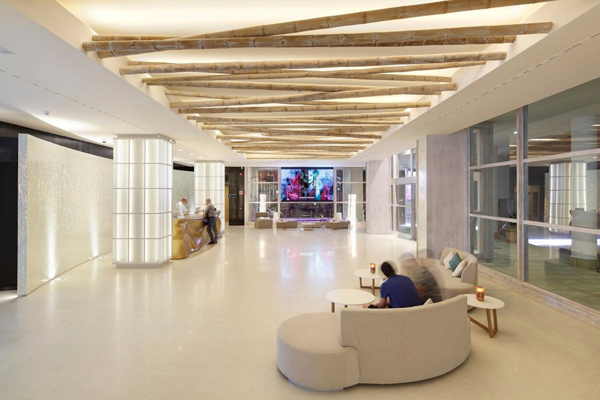 <b>Amare</b> - Located in the middle of Old Town, this modern, adults-only luxury hotel sits right on Amare Beach of with panoramic views of the Mediterranean Sea and artistic spaces that make the hotel itself feel like an art exhibition. With three trendy restaurants and a rooftop bar, it’s no wonder live bands and famous salsa dancers choose to perform at Amare Beach Hotel.