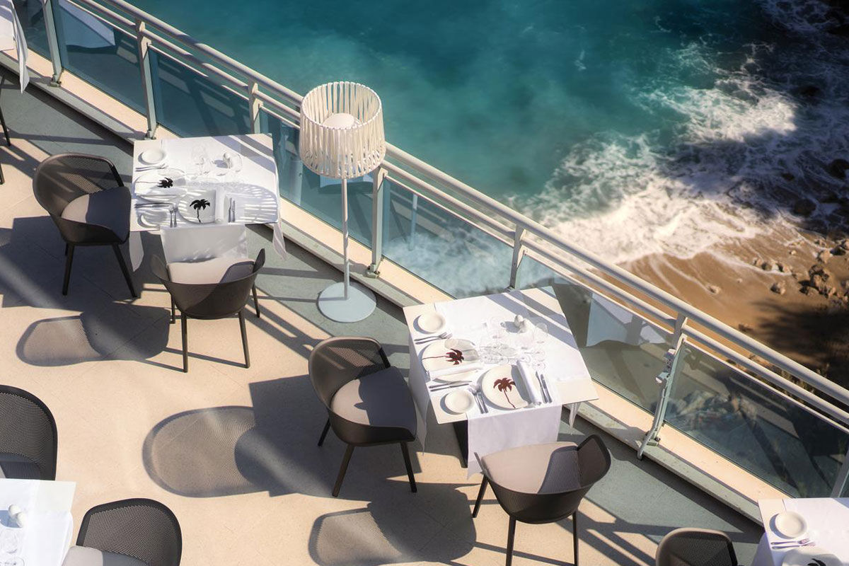 <b>Hotel Bellevue</b> - Sleek and romantic, the Hotel Bellevue is built high on a cliff overlooking Miramare Bay. Only a short distance from the Old Town, guests love to explore the city during the day and retreat to this modern, upscale hotel for a beachside dinner, evening cocktail and relaxing sleep before tomorrow’s private-beach-day.