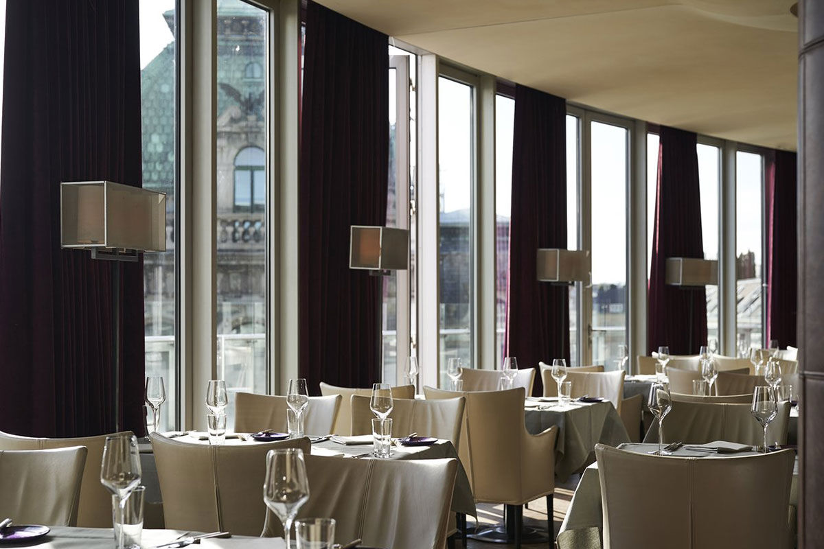 <b>DO & CO Hotel</b> - Occupying the upper floors of the postmodern landmark building the Haas Haus, the DO & CO Hotel has some of the best views of St. Stephen’s Cathedral, especially from its rooftop terrace. Utilizing exotic hardwoods, stone and leather, this high-style hotel is showy and sleek.