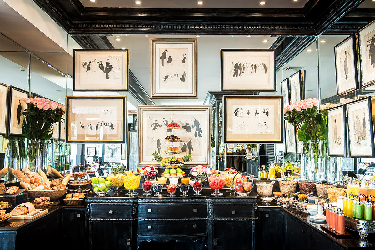 <b>Hotel d’Angleterre</b> - On the shores of Lake Geneva and with panoramic views of Mont Blanc, this stately hotel offers a stylish cigar lounge, plush bar, restaurant and café. With classically-styled rooms and luxe furnishings, guests are welcomed into elegance and sophistication.