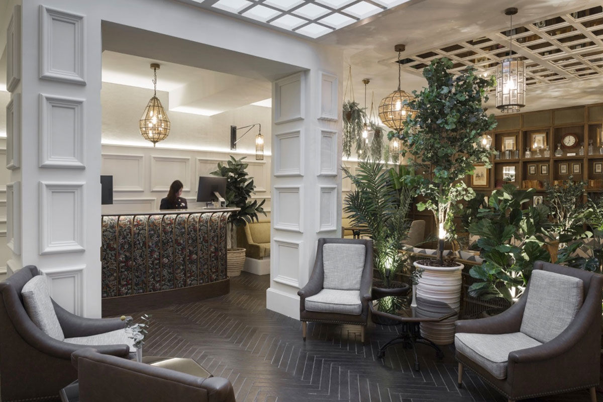 <b>ICON Wipton</b> - With a brick tunnel-like restaurant, cozy café and bar, and a lounge area that is teeming with leafy plants, the ICON Wipton is stylish, contemporary and comfortable. Centrally located in the Serrano neighborhood, this boutique hotel is in the hot spot for exclusive shopping.