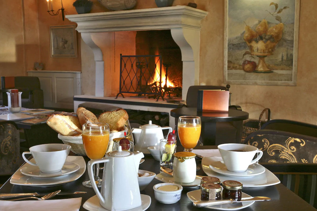 <b>Mas de l’Oulivie, Les Baux de Provence</b> - Nestled on the hillside in the heart of the Alpilles Natural Regional Park, the Mas de l’Oulivie welcomes guests with Mediterranean gardens, stylish pool set within an olive grove and a restaurant with a terrace.