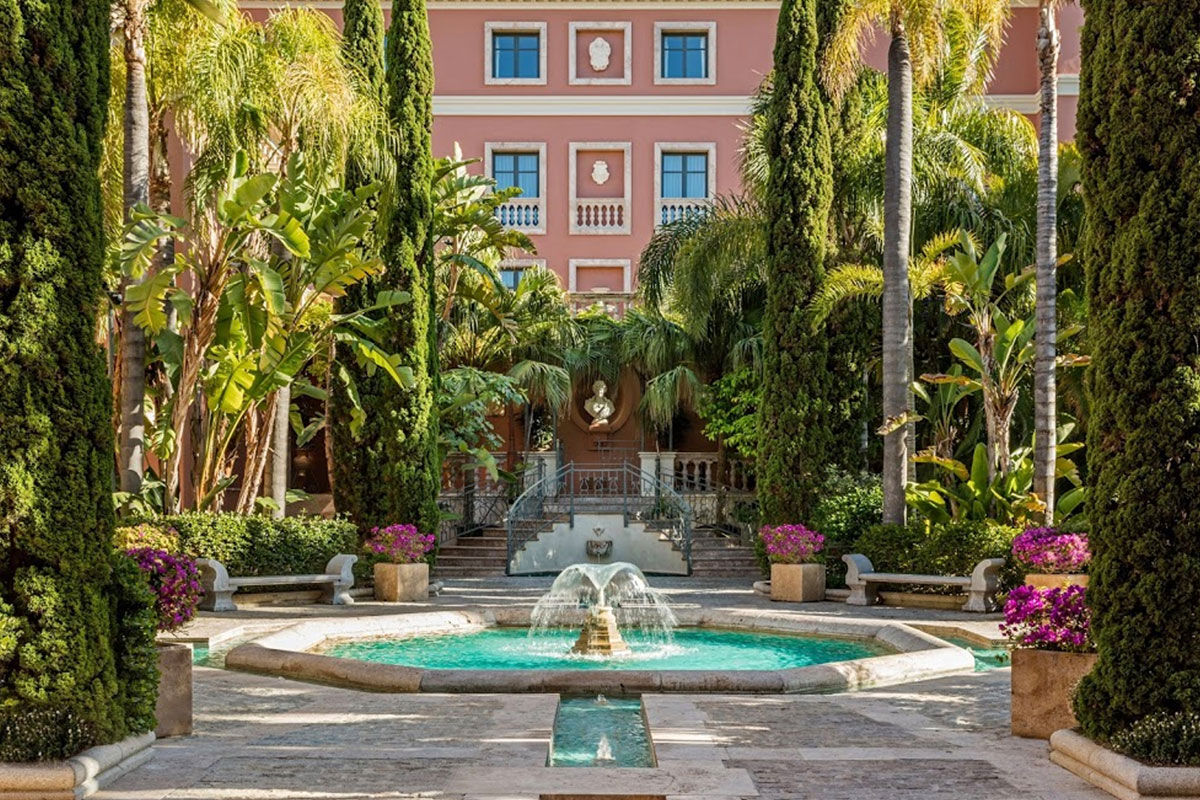 <b>Anantara Villa Padierna Palace Benahavís Marbella Resort</b> - Surrounded by gardens and with views of the Mediterranean Sea, this grand hotel is sophisticated, refined, and draws guests with its blush colored exterior. The property boasts 8 restaurants, 3 golf courses, indoor and outdoor pools, a beach club, and a posh spa.