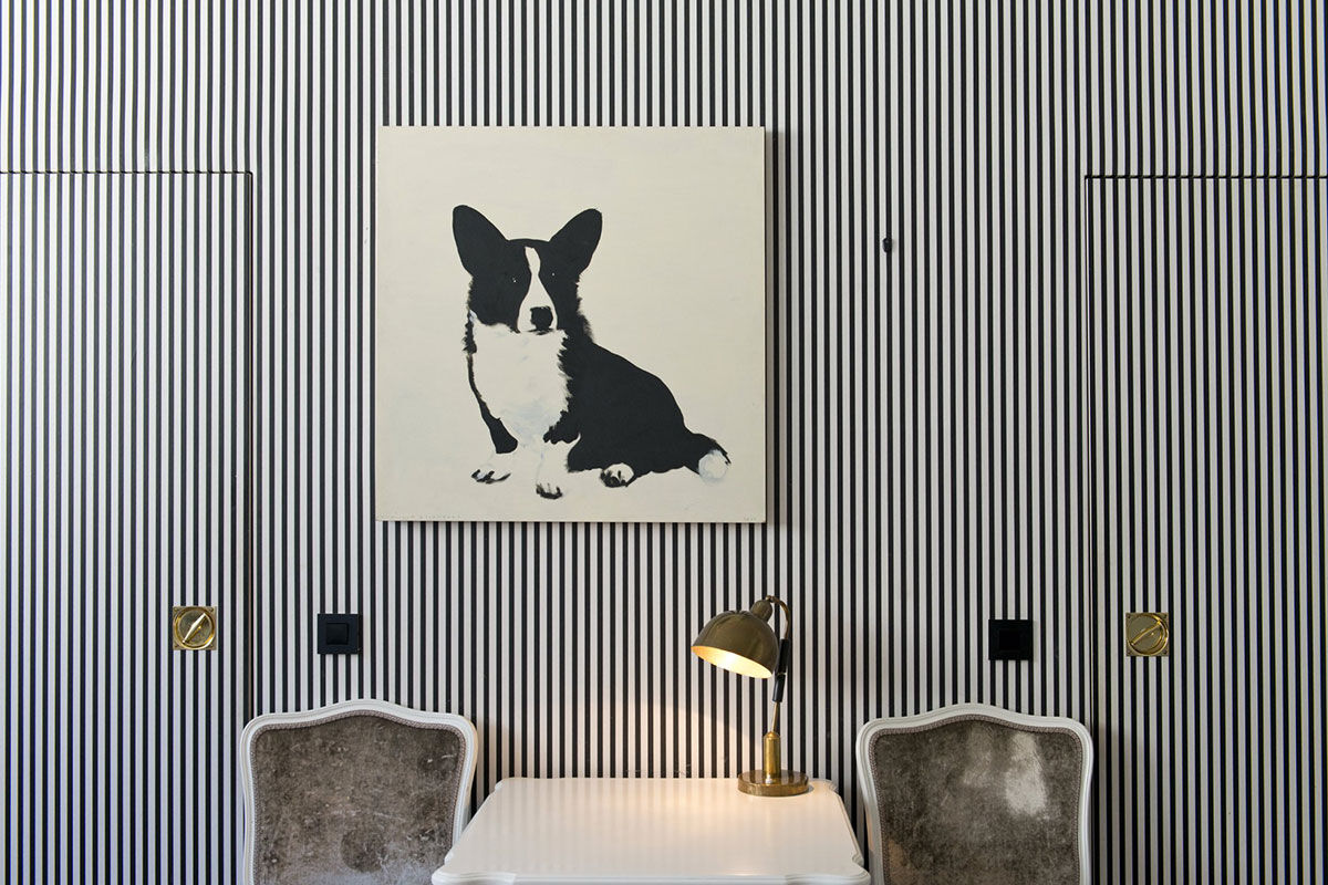 <b>Beethoven Hotel</b> - Nestled in culture and cuisine on the bohemian Naschmarkt, the Hotel Beethoven is vibrant and contemporary. Only a 7-minute walk from the Vienna State Opera and a 10-minute walk from Museumsquartier, this imaginative boutique features patterned wallpaper, bright artwork and velvet seating.