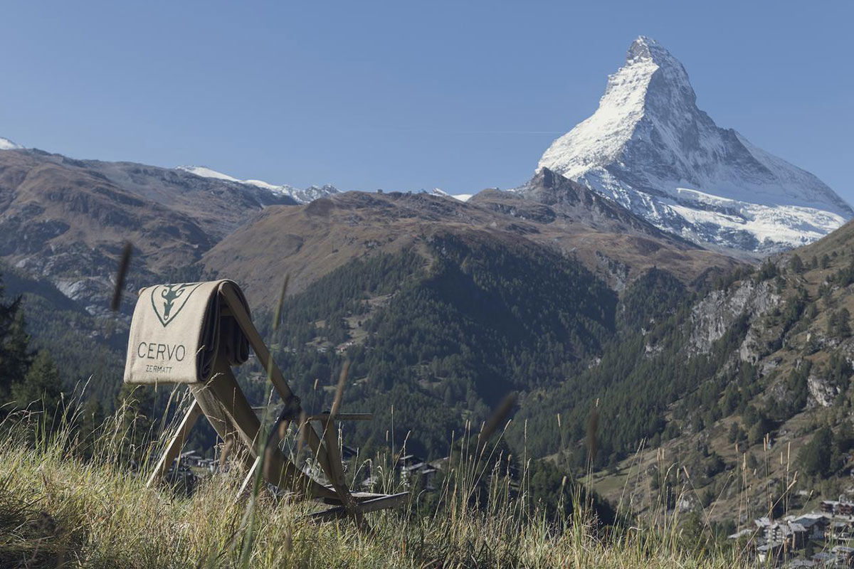 <b>CERVO Mountain Boutique Resort</b> - Housed in 6 alpine chalets with Matterhorn views, this ski-in/ski-out hotel offers streamlined rooms, upscale as well as casual dining options, a cozy bar and quick access to the slopes. This timber-framed sanctuary rests above Zermatt and is an ideal retreat for a perfect skiing holiday.
