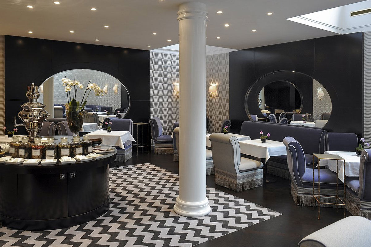 <b>Hotel Topazz</b> - With striking round windows and monochrome coloring, this eco-friendly hotel is sleek and modern. In the vibrant heart of Vienna’s 1st District, the Hotel Topazz is a 3-minute walk to St. Stephen’s Cathedral and is close to exclusive shopping streets.