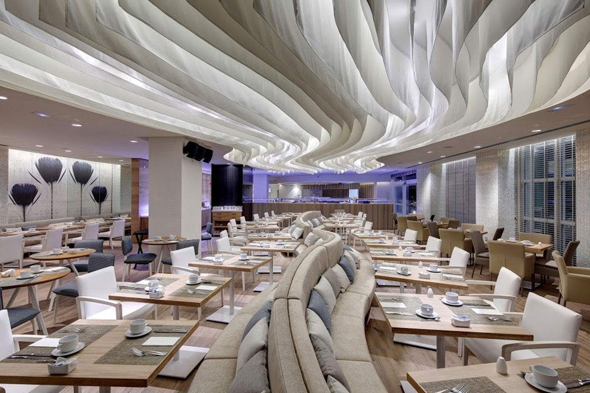 <b>Amare</b> - Located in the middle of Old Town, this modern, adults-only luxury hotel sits right on Amare Beach of with panoramic views of the Mediterranean Sea and artistic spaces that make the hotel itself feel like an art exhibition. With three trendy restaurants and a rooftop bar, it’s no wonder live bands and famous salsa dancers choose to perform at Amare Beach Hotel.