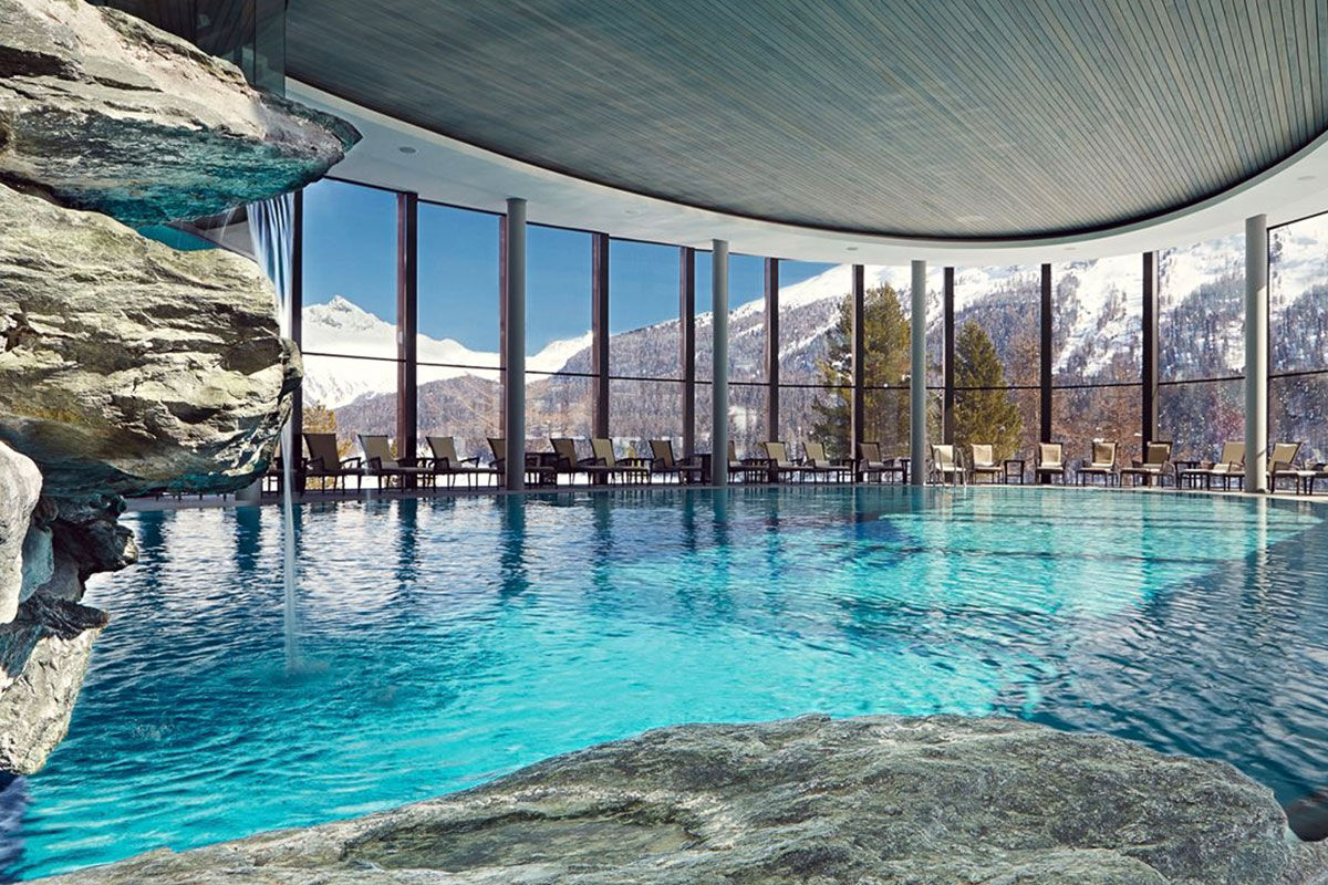 <b>Badrutt’s Palace</b> - A 1896 gothic-style landmark luxury hotel, Badrutt’s Palace is surrounded by the Swiss Alps and overlooks Lake Saint Moritz. A grand lobby, elegant dining rooms and classical rooms all add to the historic splendor of this exceptional dwelling place.