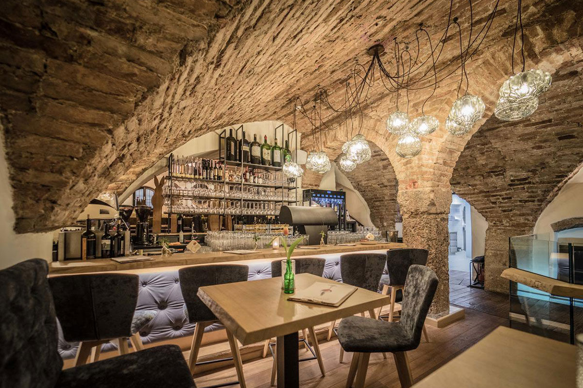 <b>Best Western Plus Hotel Goldener Adler</b> - With only a minute’s walk to the Goldenes Dachl Museum and a 3-minute walk to the Hofburg Palace, this 14th century hotel is charming and polished. The dining room features vaulted ceilings, the bar has original exposed brick, and the cuisine is focused on Tyrol and Austrian specialties.