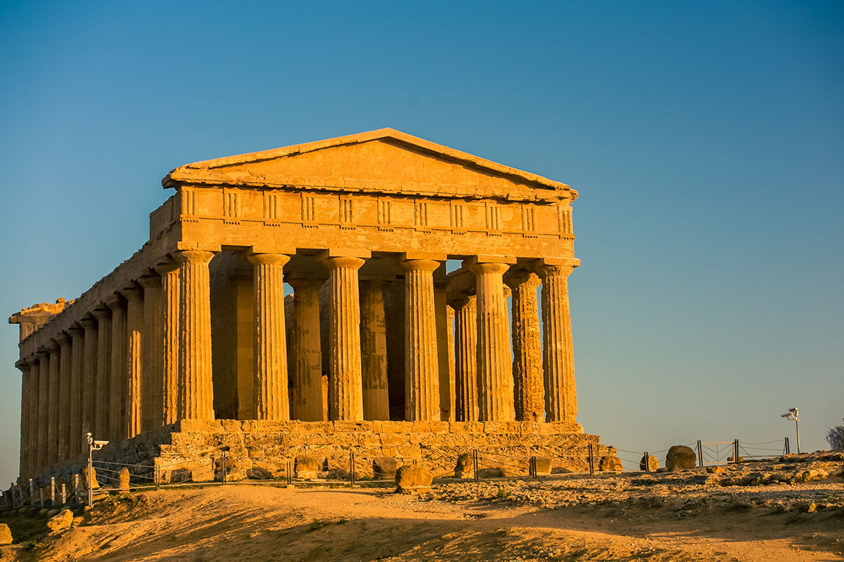 <b>Doric Bed Boutique Hotel, Agrigento</b> - Overlooking the Valley of the Temples and the Mediterranean Sea, the Doric Bed Boutique Hotel is set in a modern complex with colorful details. The picturesque infinity pool, terraces and garden full of aromatic herbs make for a relaxing getaway.