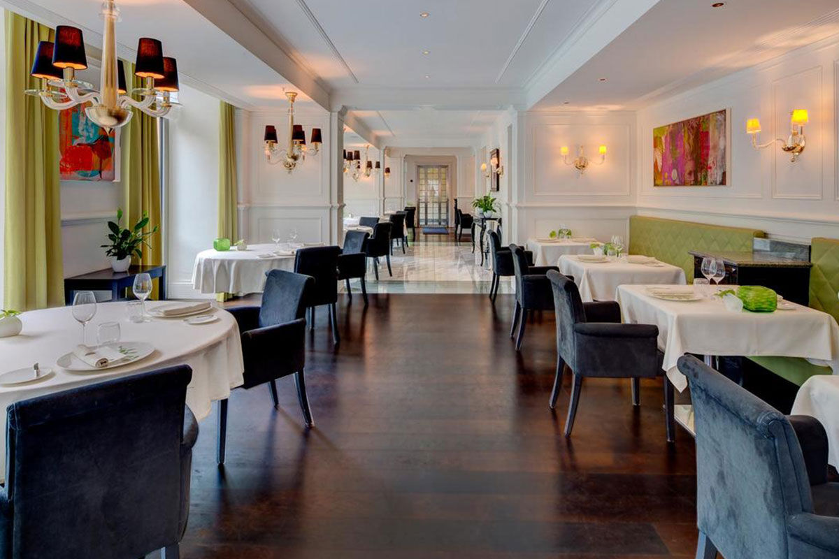 <b>Palais Hansen Kempinski</b> - Within an 1873 building, this lavish hotel has soaring ceilings in the lobby lounge, a sleek bar with black leather seating, and an indoor pool with trendy technicolor lighting. The décor is a mix between modern and traditional Viennese styles and the dining area features a vertical wall garden.