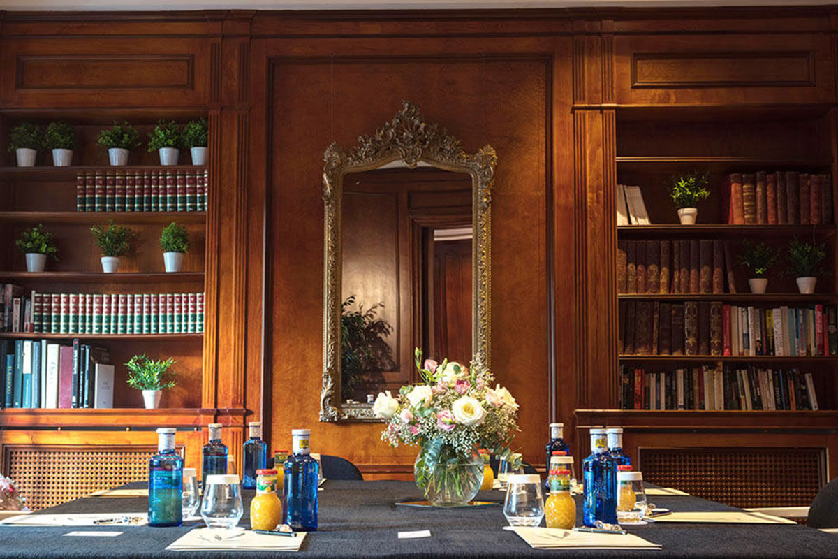 <b>Hotel Hospes Puerta de Alcala</b> - Within Madrid’s Salamanca district, the Hotel Hospes Puerta de Alcala is located in an 1883 building right next to the Puerta de Alcala; guests can dine right in front of it at the Malvar Restaurant. The stylish hotel also features a spa, hammam and relaxation pool.