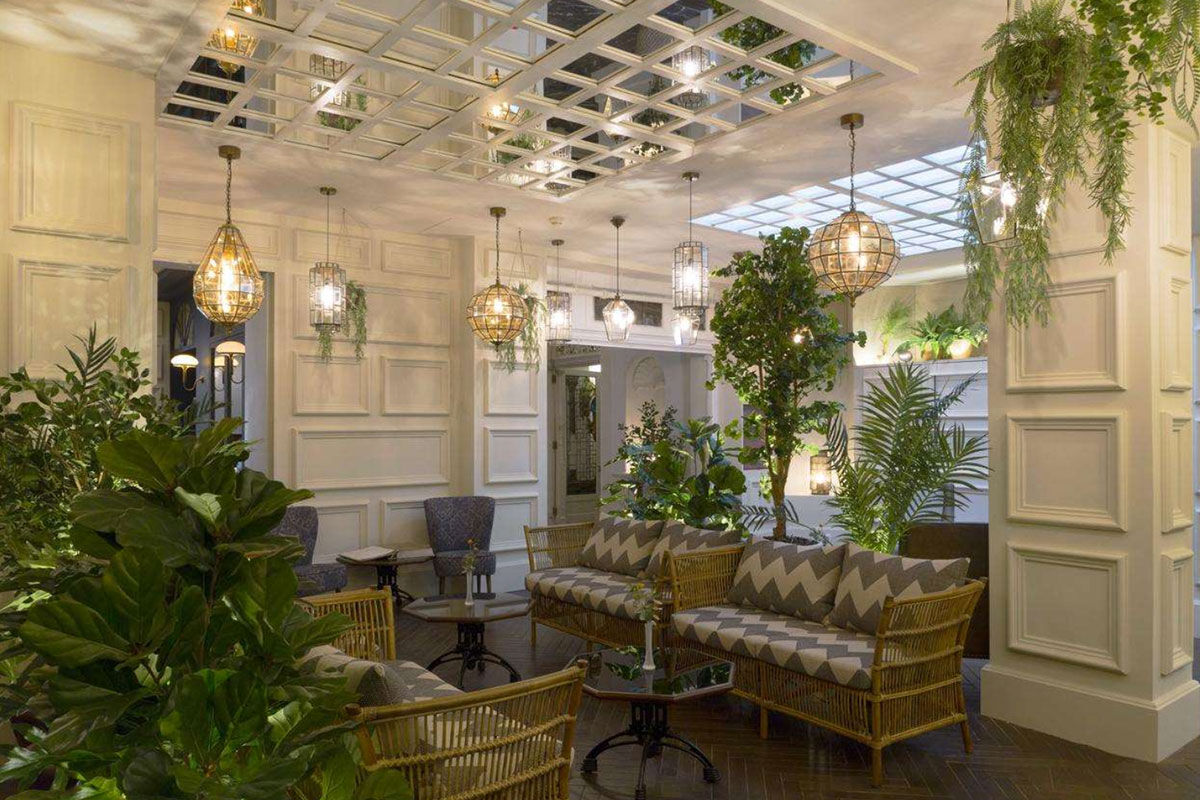 <b>ICON Wipton</b> - With a brick tunnel-like restaurant, cozy café and bar, and a lounge area that is teeming with leafy plants, the ICON Wipton is stylish, contemporary and comfortable. Centrally located in the Serrano neighborhood, this boutique hotel is in the hot spot for exclusive shopping.