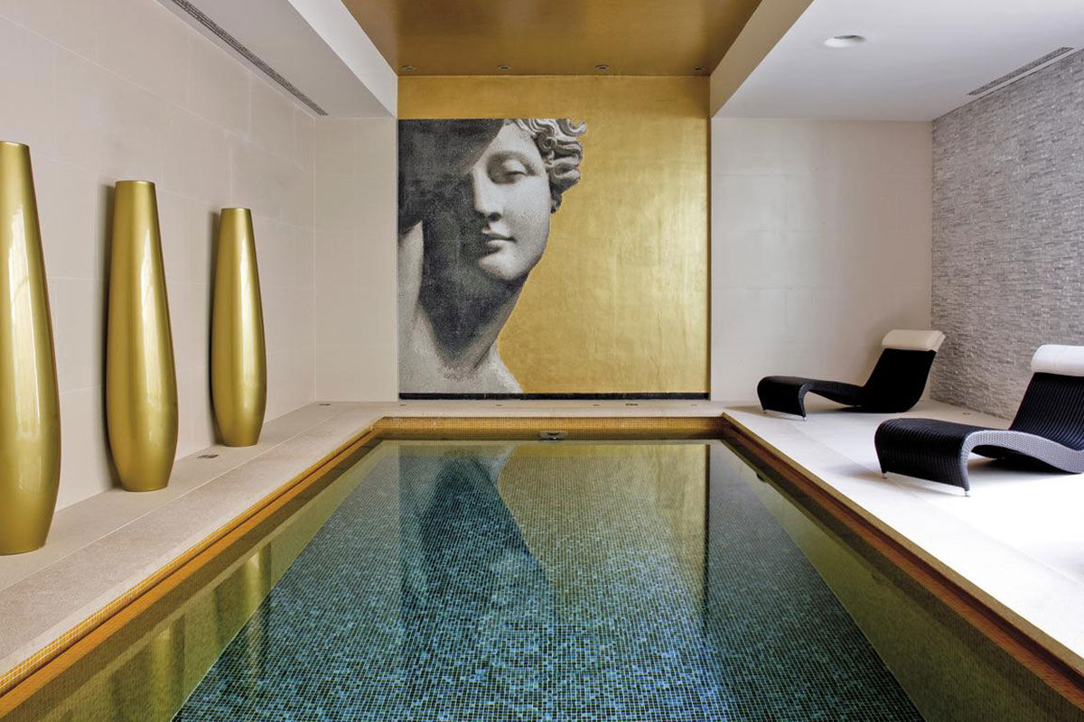 <b>Hotel Monte Mulini</b> - Set in a protected ancient forest overlooking the Adriatic Sea, the Hotel Monte Mulini is a luxury resort with only a 15-minutes’ walk into Rovinj’s city center. There’s a refined European restaurant, a glass-enclosed Mediterranean eatery, 4 outdoor pools, a bar with sea views and direct beach access for guests to take advantage of.