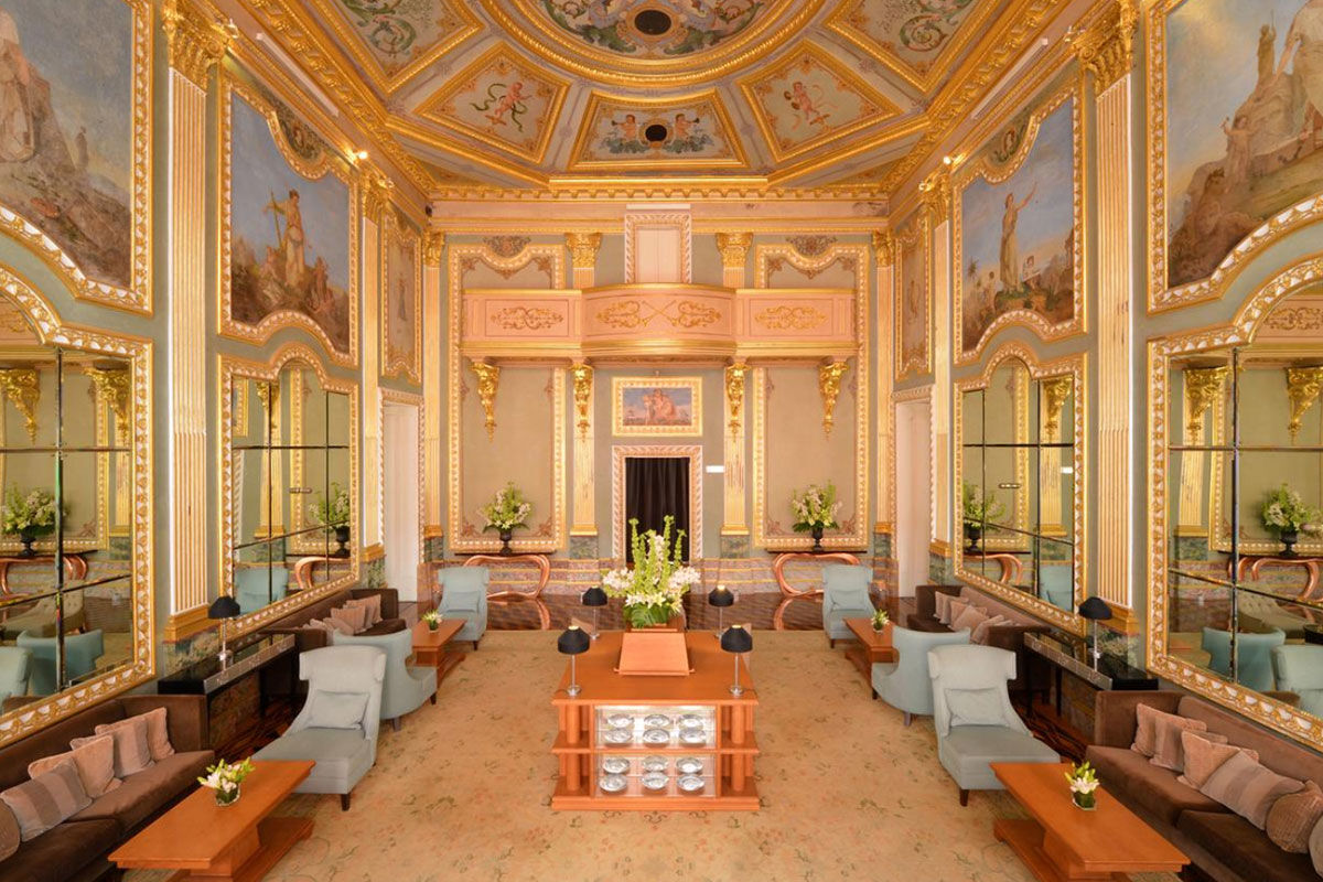 <b>Pestana Palácio do Freixo</b> - On the bank of the Douro River, guests wander through and around this 18th century palace to experience history and grandeur. Its lavish lounge, elegant rooms, and regional restaurant with frescos complete your refined holiday.