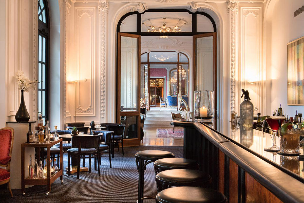 <b>Victoria Jungfrau Grand Hotel & Spa, Interlaken</b> - Standing in a privileged and picturesque location of Interlaken, the Victoria Jungfrau Grand Hotel is plush, sleek, stylish and has all the sophistication that its 19th century building deserves. The piano bar and cigar lounge have soaring ceilings, the 2 refined restaurants have frescoes, and the high-end spa and pool is worth mentioning for its architectural design, tiled flooring and impeccable taste.