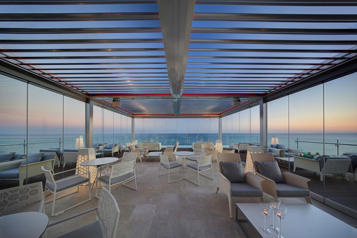 <b>Amare</b> - Located in the middle of Old Town, this modern, adults-only luxury hotel sits right on Amare Beach of with panoramic views of the Mediterranean Sea and artistic spaces that make the hotel itself feel like an art exhibition. With three trendy restaurants and a rooftop bar, it’s no wonder live bands and famous salsa dancers choose to perform at Amare Beach Hotel.