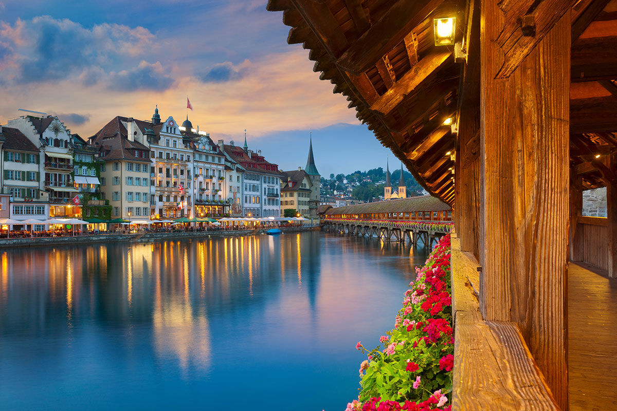 <b>Art Deco Montana</b> - Towering high above Lake Lucerne, the Art Deco Montana is in a panoramic location that is especially evident from its rooftop terrace and heated conservatory. The Mediterranean restaurant is lavish, the bar is stylish, and the lounge is warm and sleek.