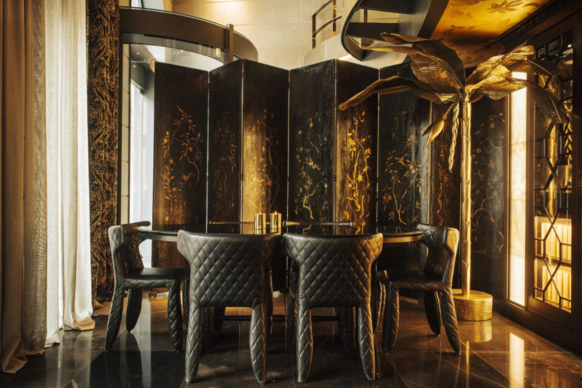 <b>Bagues</b> - With a rooftop pool and bar that have fantastic views over Barcelona, Bagues boutique hotel is a stylish spot for discerning guests. It’s located on Las Ramblas in a former palace and 1850s Masriera jewelry workshop, making it a classy boutique with a sophisticated edge.